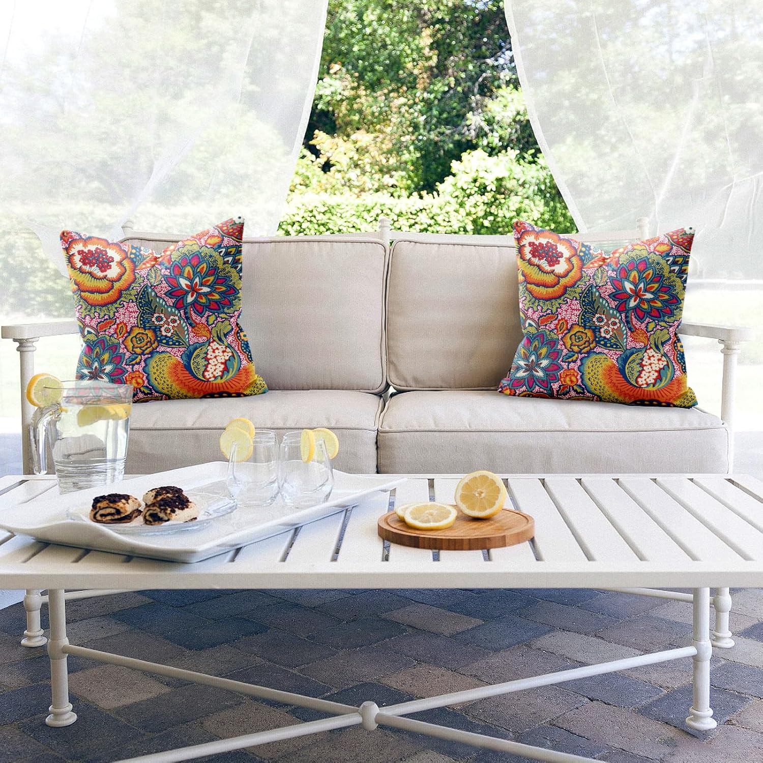 FUIAOIUE Juego de 2 fundas de almohada bohemias, coloridas fundas de almohada florales abstractas de 18 x 18 pulgadas, fundas de almohada suaves