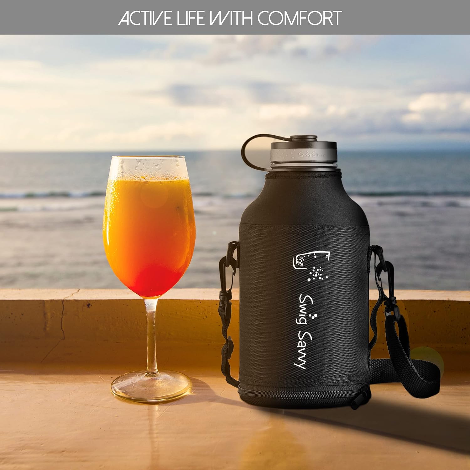 Swig Savvy Botella de agua deportiva de doble pared de acero inoxidable aislada al vacío con funda de almacenamiento, 64 onzas, color blanco
