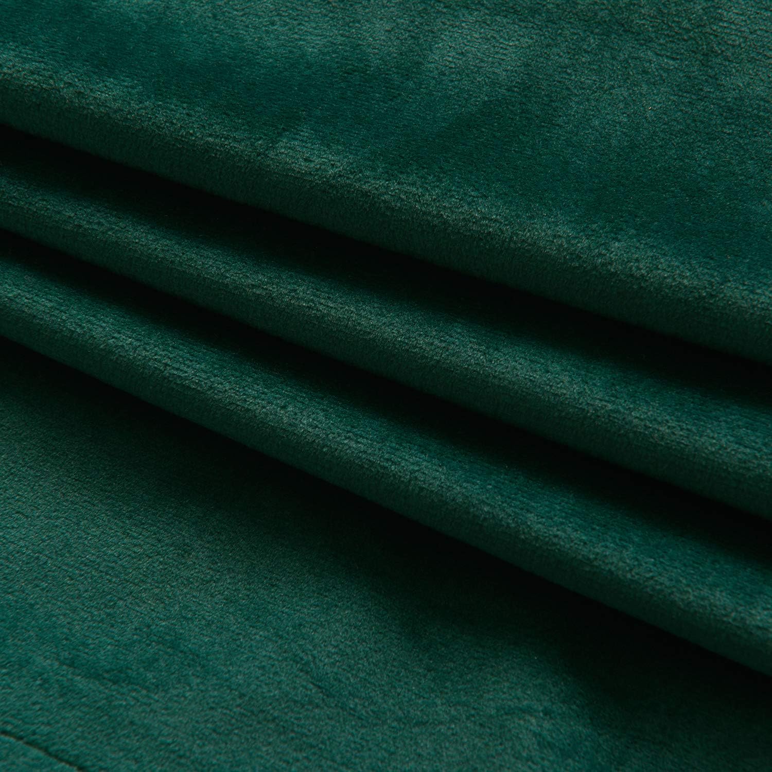 Cortinas de terciopelo de Roslyn.