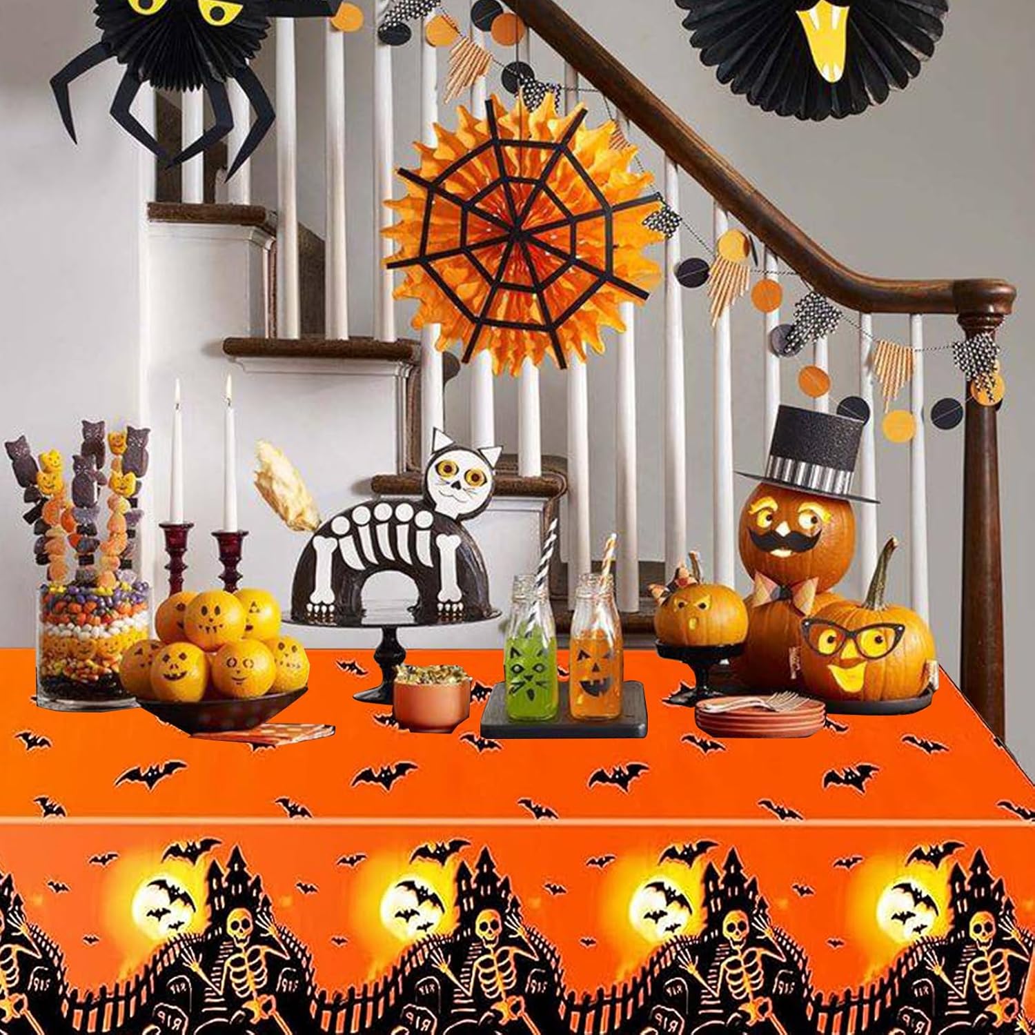 Paquete de 4 manteles de Halloween, decoraciones de Halloween, manteles desechables para decoraciones de fiesta de Halloween, 54 x 108 pulgadas,