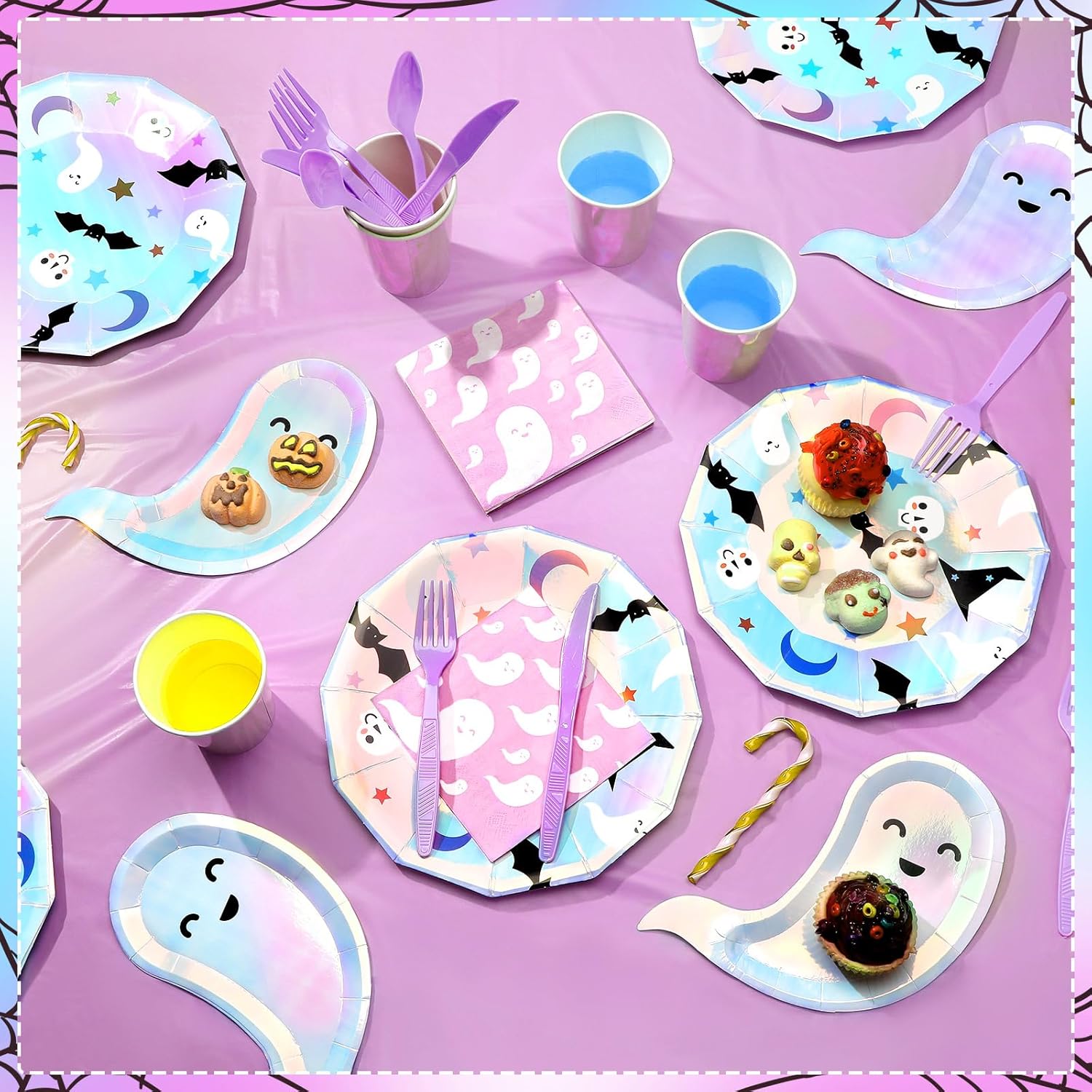 Jetec Juego de vajilla desechable de 69 piezas de Halloween, platos de papel redondos desechables con servilletas, vasos de papel, mantel, tenedor
