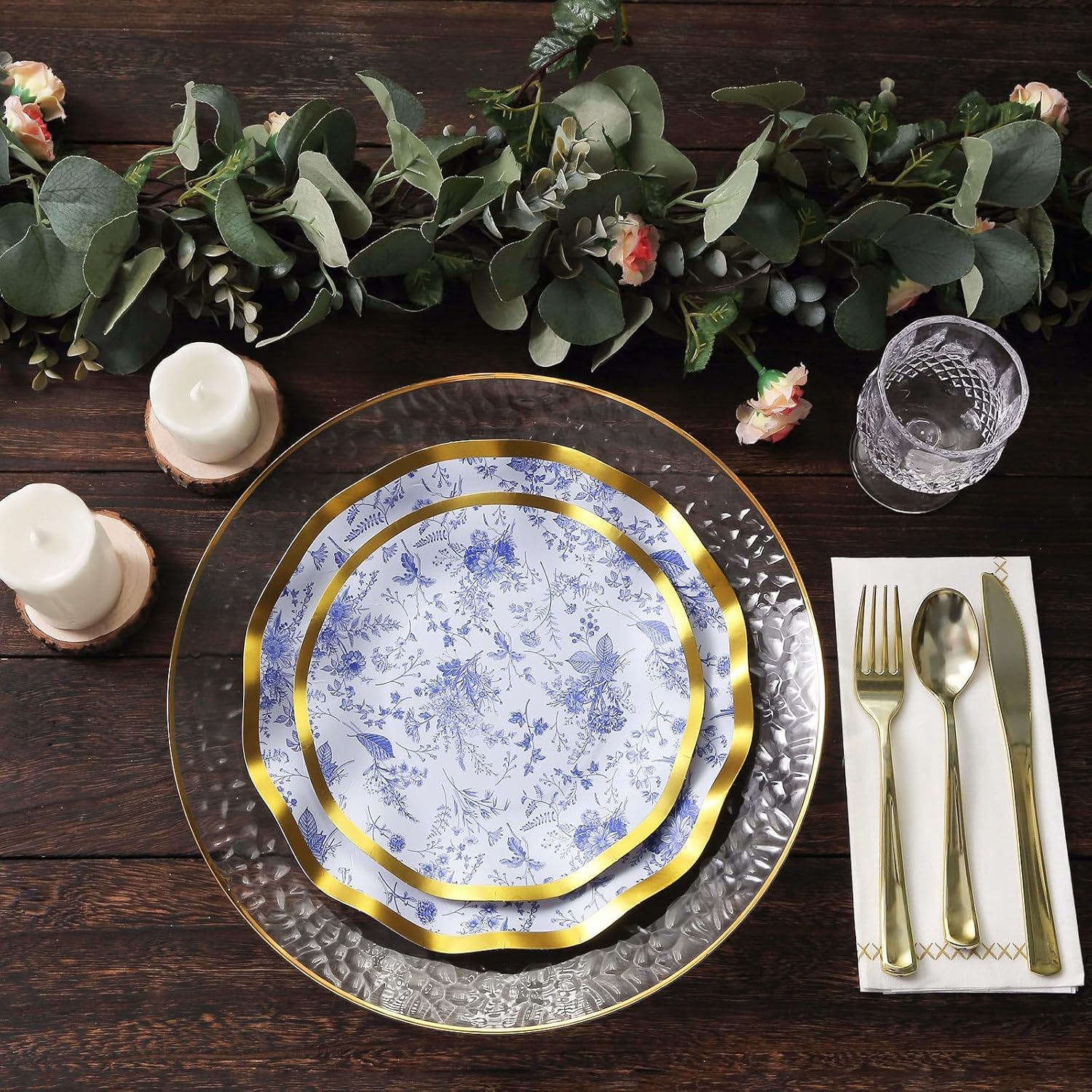 Efavormart – Paquete de 25 platos de postre de papel chinoiserie blanco y azul de 8 pulgadas con borde ondulado dorado, platos desechables redondos