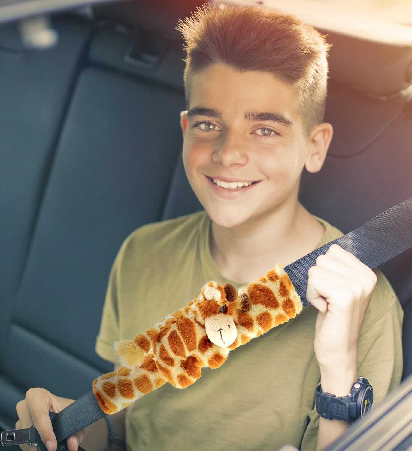 DolliBu – Funda para cinturón de seguridad de automóvil con diseño de jirafa naranja, suave y esponjoso, soporte para correa de cinturón de