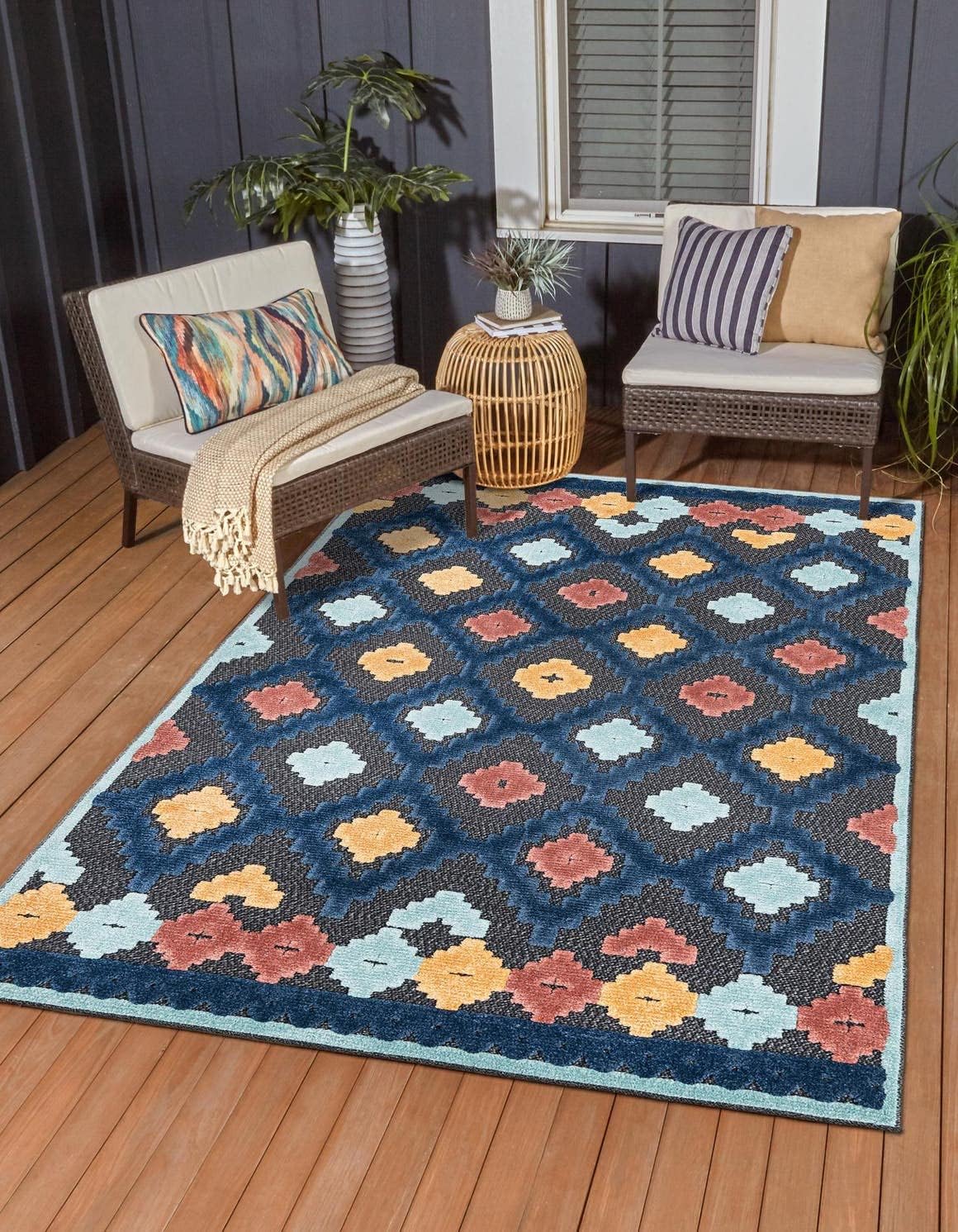 Unique Loom Belize Outdoor Collection – Alfombra rectangular de 2 x 3 pies 1 pulgada, color carbón y azul marino