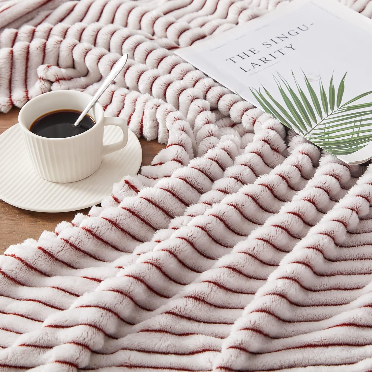 EMME Manta súper suave para mujer, cálida manta de franela de vellón para sofá, tamaño Queen, manta de cama jacquard acanalada 3D de felpa para