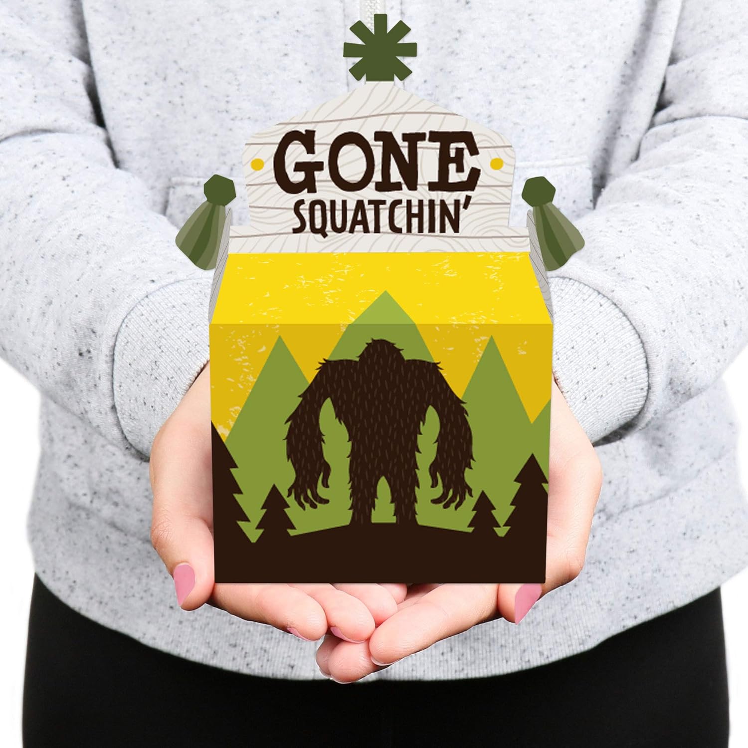 Big Dot of Happiness Sasquatch Crossing – Caja de regalo para fiesta de Bigfoot o fiesta de cumpleaños, cajas de golosinas – Juego de 12