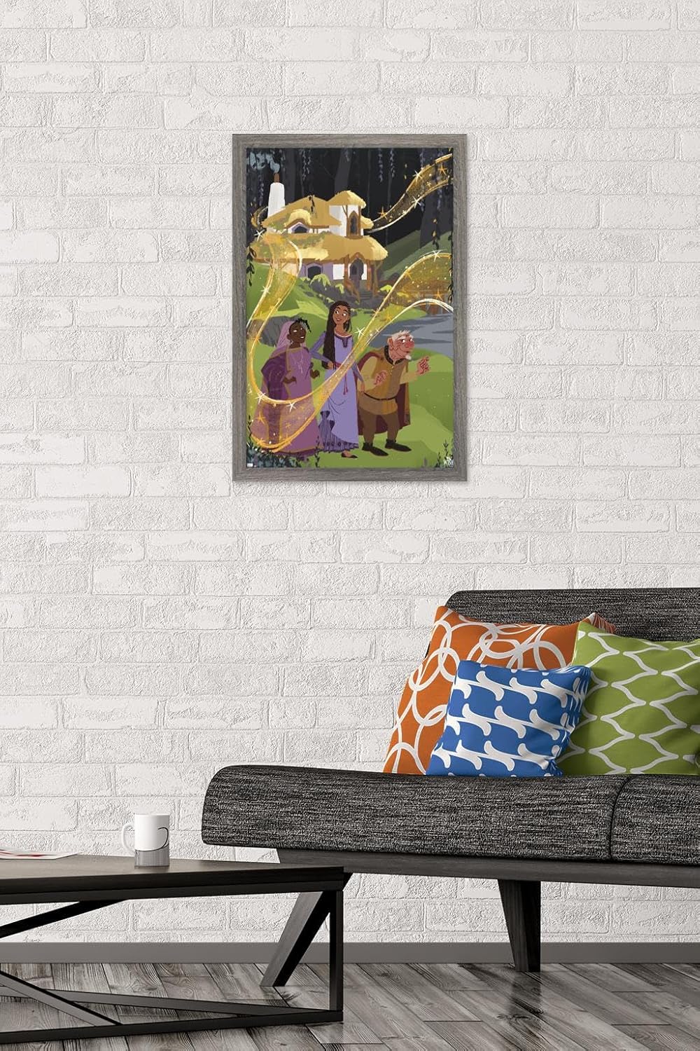 Trends International Disney Wish – Póster de collage 1 (familiar), 14.72 x 22.37 pulgadas, versión enmarcada de madera de granero