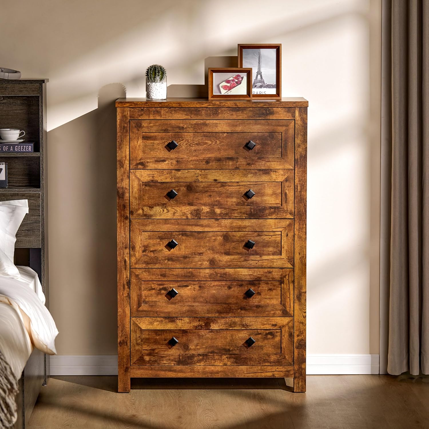 VanAcc Cómoda de 5 cajones altos para dormitorio, cómoda con textura de grano vintage, cómoda de madera de granja para dormitorio, sala de estar,