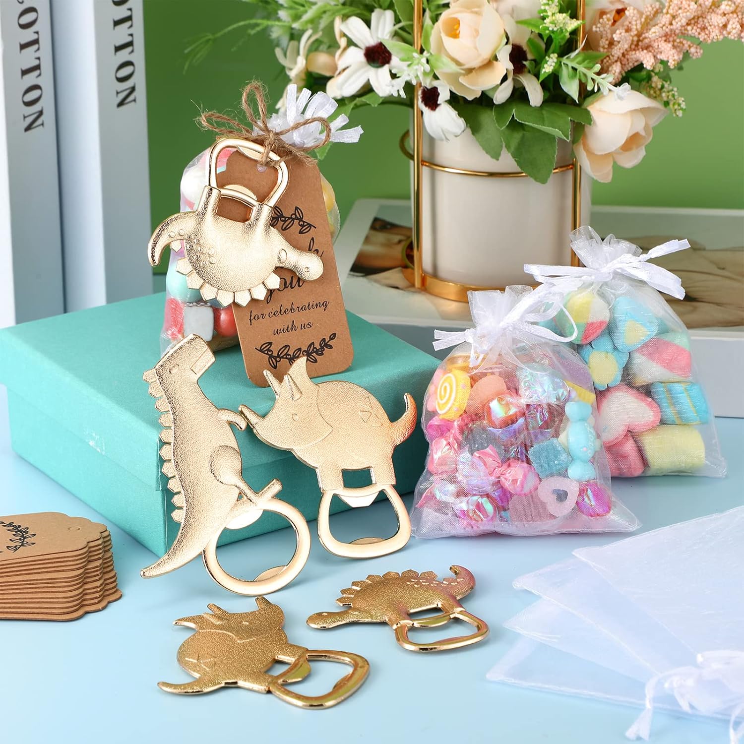 54 piezas de abrebotellas de dinosaurio, regalos de devolución de baby shower para invitados, abridor de botellas y recuerdos con bolsas de organza,