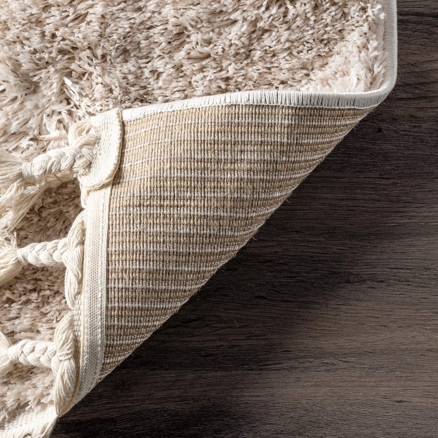 nuLOOM Elliot – Alfombra de felpa suave abstracta con borlas, 4 x 6, beige