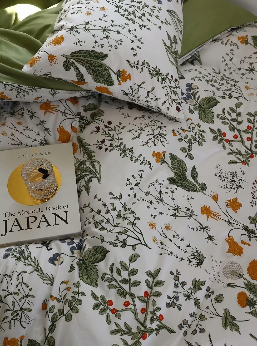 Juego de edredón botánico tamaño Queen, color blanco y verde salvia, juego de ropa de cama floral con patrón de jardín impreso en blanco, manta