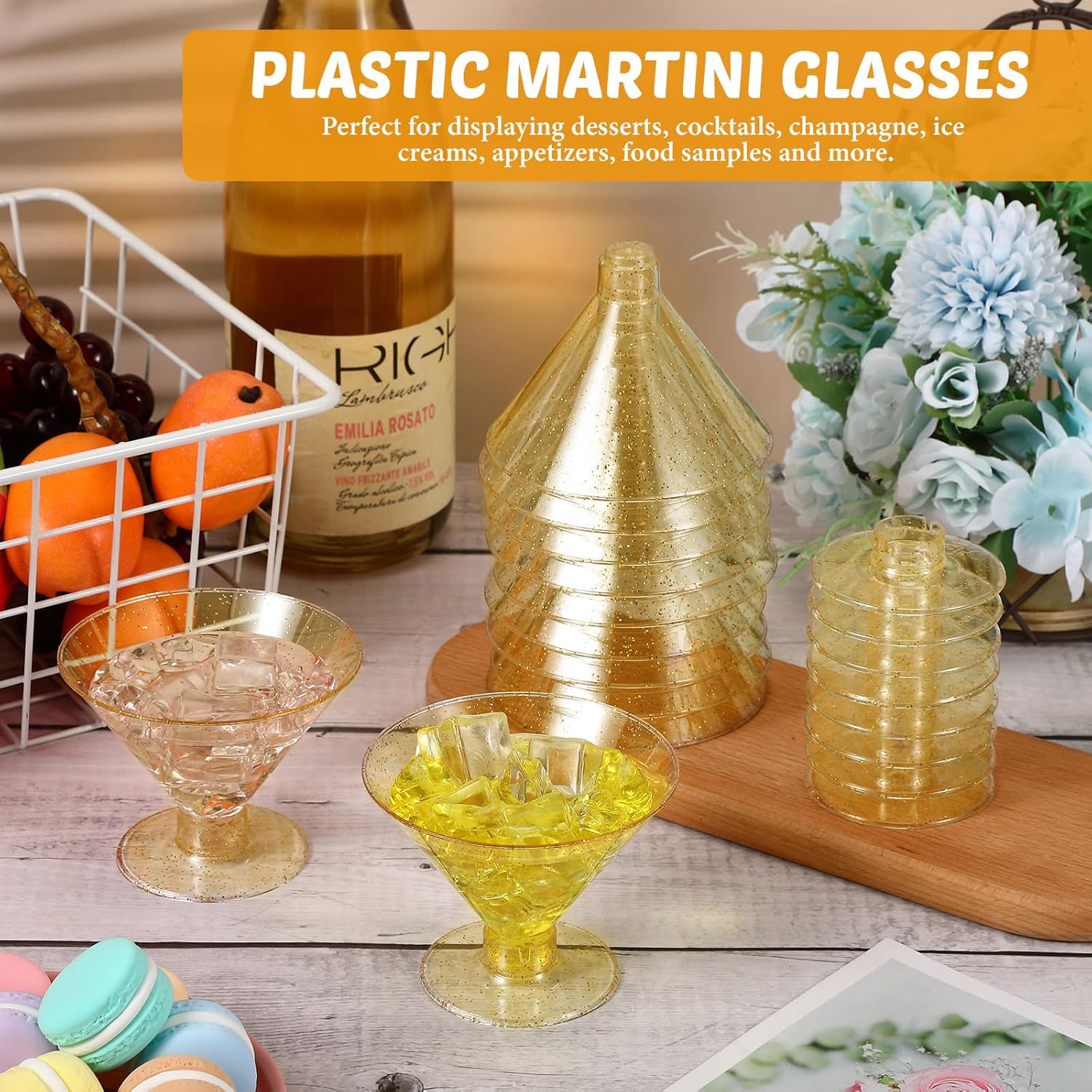 Yinkin Vasos de Martini de plástico de 5 onzas desechables con purpurina dorada, mini vasos de Martini irrompibles para postre de parfait para boda,