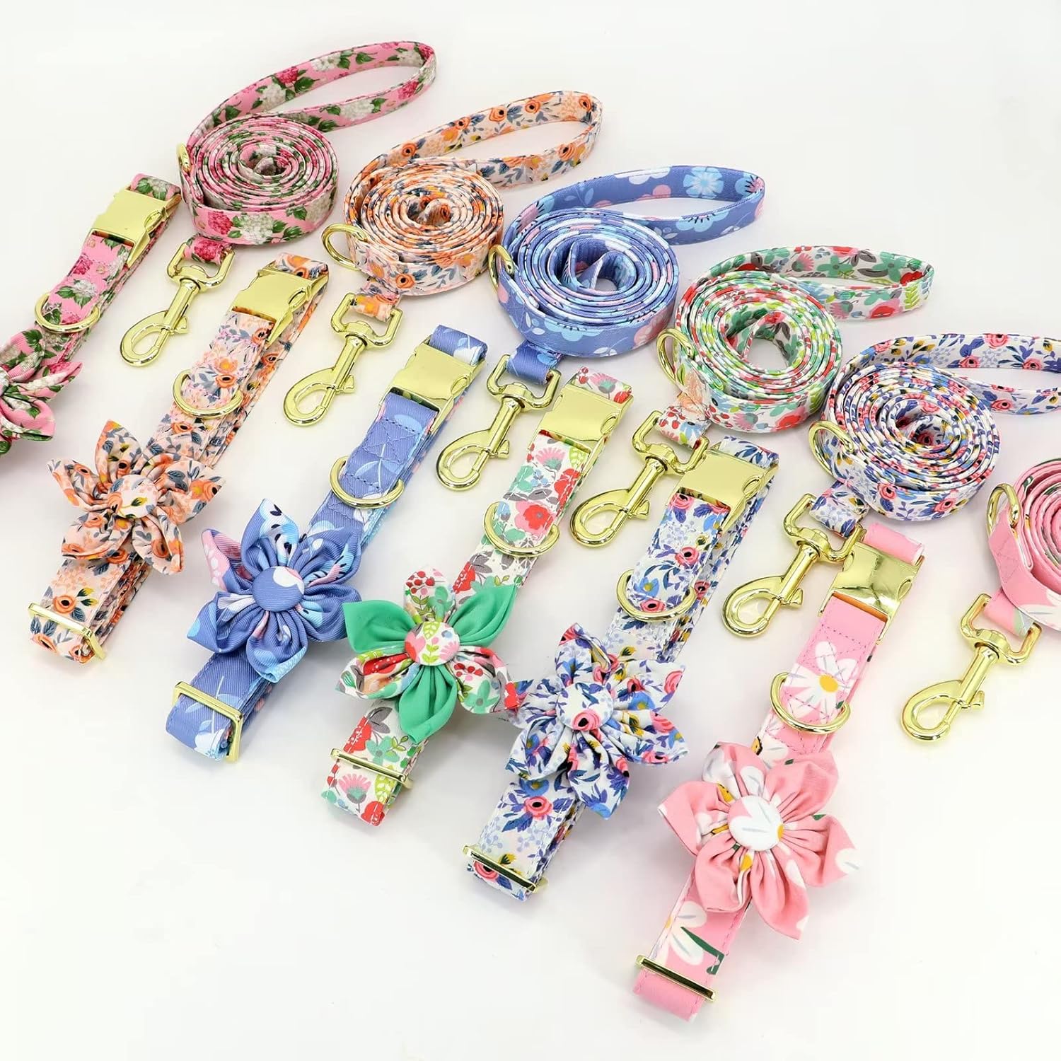 Beirui Lindo juego de collar y correa para perras hembras, collar floral de perro con flor para perros pequeños, medianos y grandes, talla XS cuello