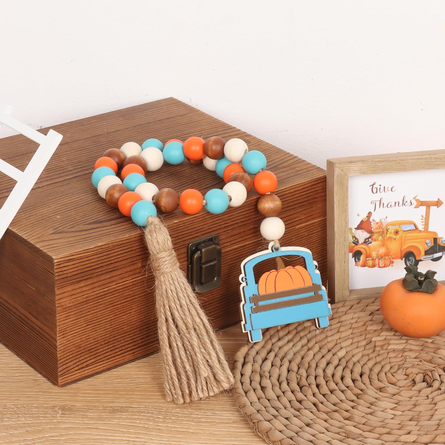 Guirnalda de cuentas de madera de otoño con borla y etiqueta de calabaza, decoración de bandeja escalonada de otoño, guirnalda de borlas de