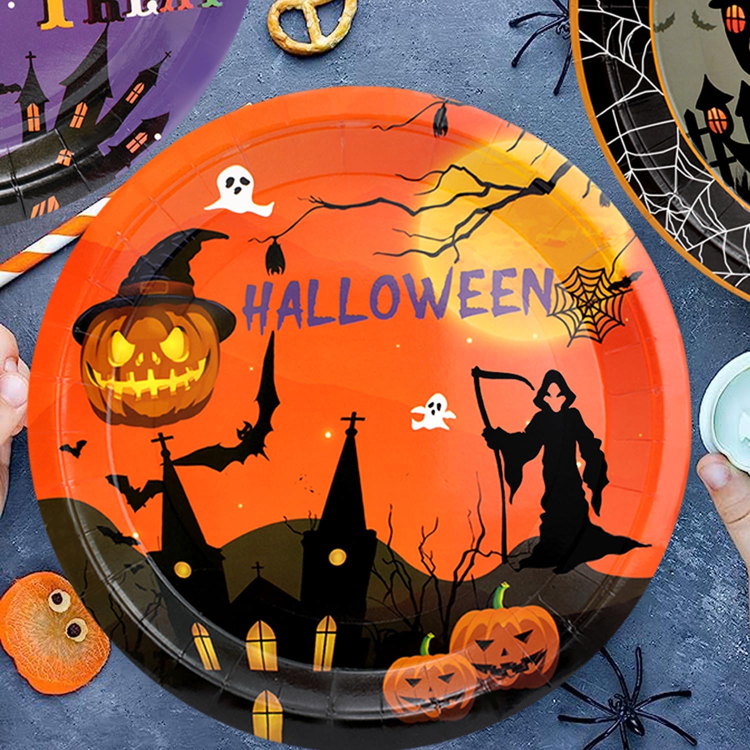 Suministros para fiesta de Halloween, juego de platos de papel de truco o trato, 60 platos de Halloween de 9 pulgadas para decoraciones de fiesta de