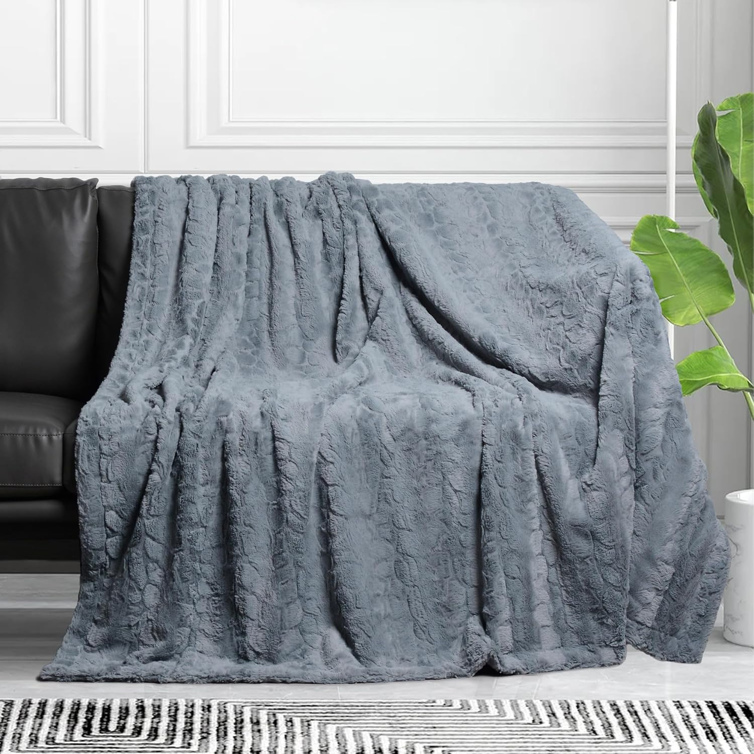 Manta de piel sintética reversible, suave y esponjosa, manta de lujo para cama, sofá y sofá, 51 x 63 pulgadas, color gris