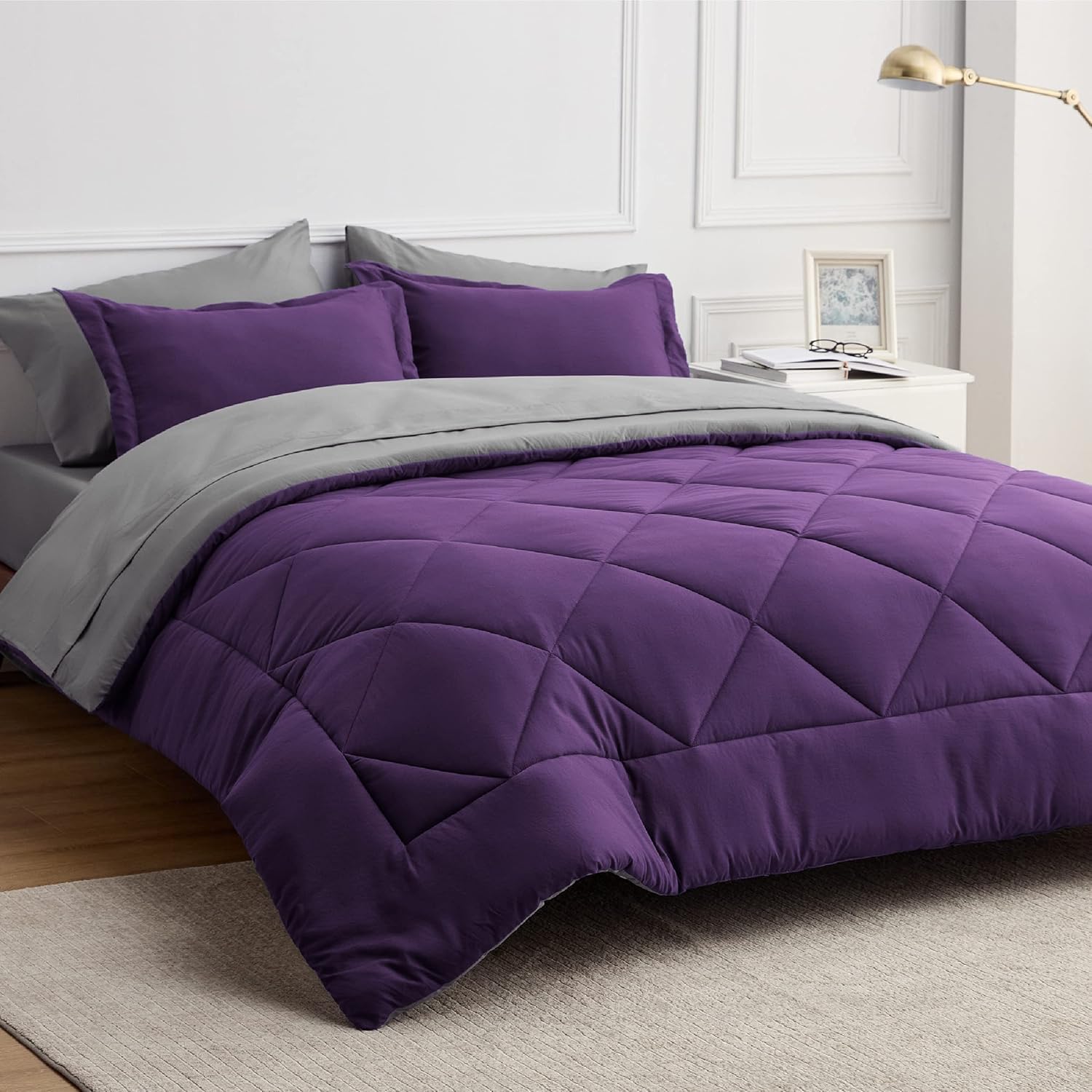Bedsure Juego de edredón, matrimonial, reversible, de 7 piezas, en una bolsa, con edredón, sábanas, fundas de almohada y fundas, morado