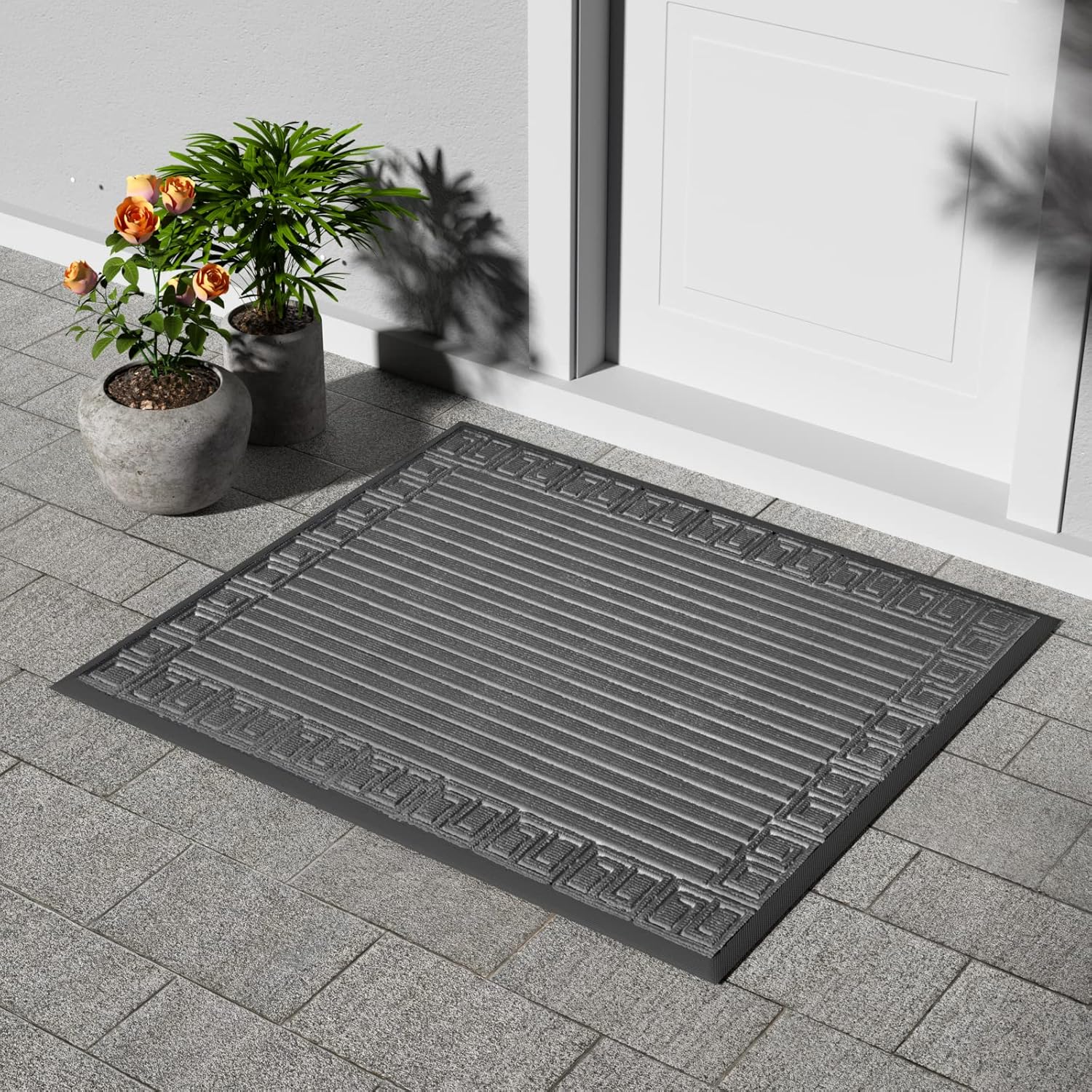 BEIMBEI Tapete para puerta delantera, para interiores y exteriores, tapete de entrada de goma gruesa para porche, antideslizante, resistente a la