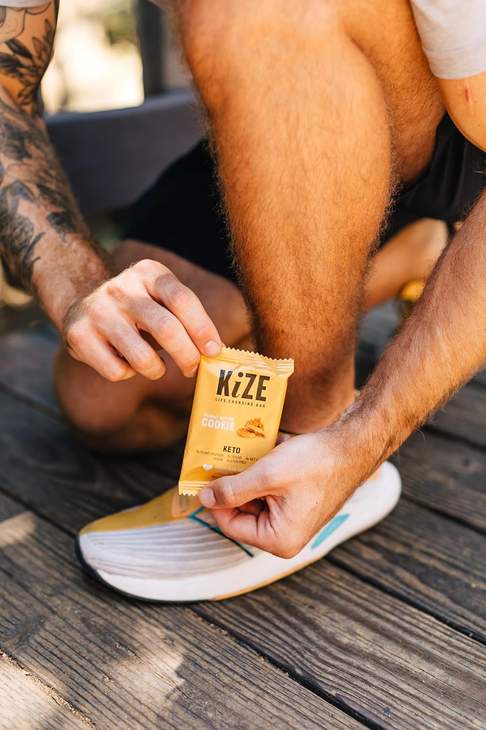 KiZE Barra energética Keto, 0.04 oz de azúcar, 0.14 oz de carbohidratos netos, 0.28 oz de proteína a base de plantas, galleta de mantequilla de
