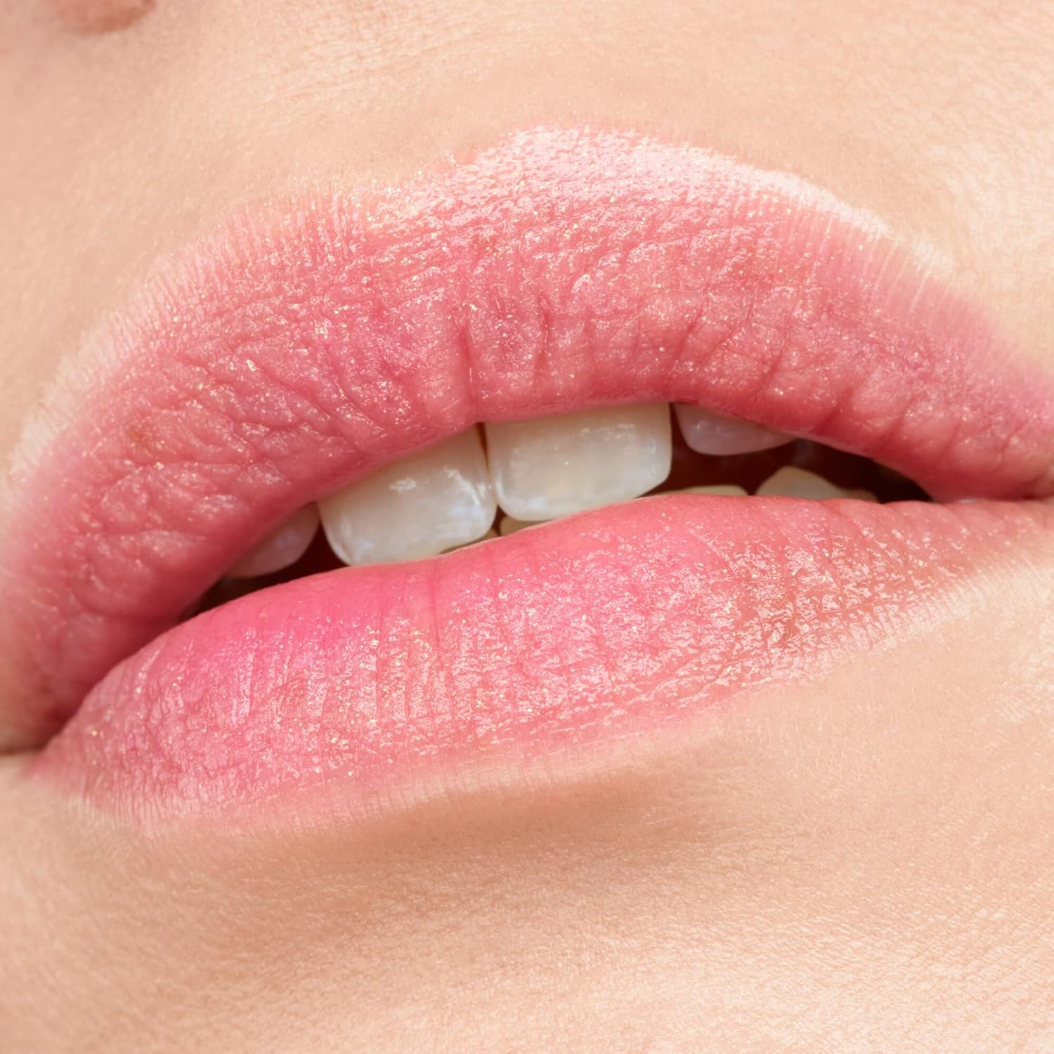 Catrice Bálsamo labial Sparkle Glow  Bálsamo labial que cambia de color con acabado brillante  Brillo rosa natural  Vegano y libre de crueldad (010