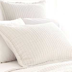 Pine Cone Hill Funda de Matelasse Marfil Boyfriend, tamaño estándar, patrón sólido marfil Pine Cone Hill Funda de Matelasse Marfil Boyfriend, tamaño estándar, patrón sólido marfil