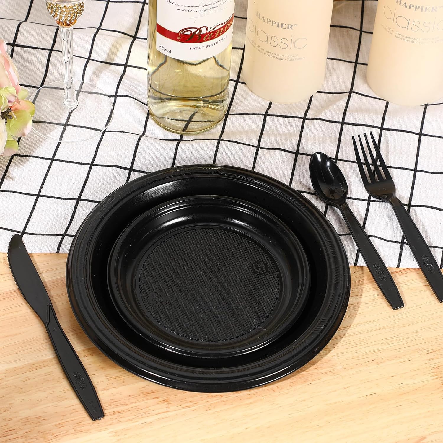 Yaomiao El juego de vajilla de plástico desechable de 360 piezas incluye 50 platos llanos, 50 platos de ensalada, 50 tazas, 50 tenedores, 50