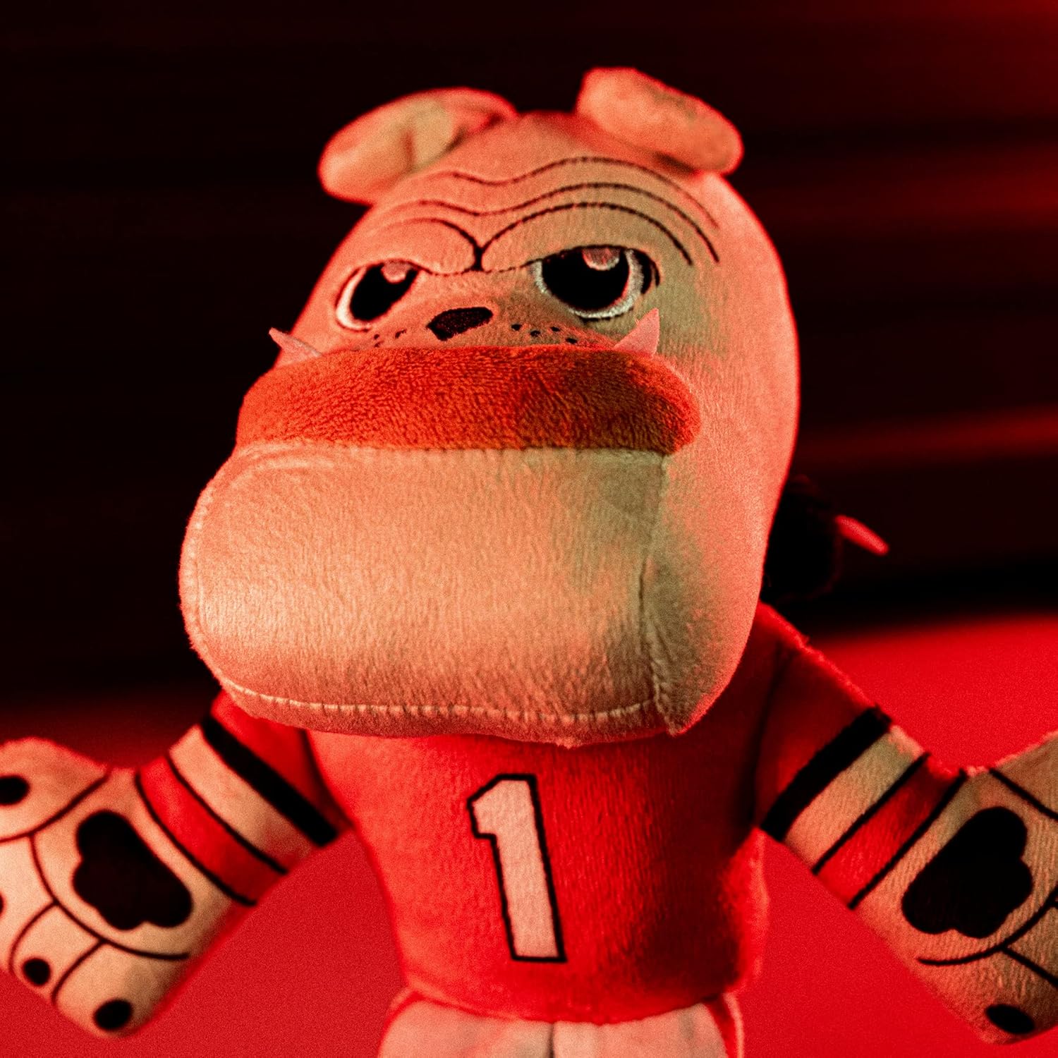 Bleacher Creatures Georgia Bulldogs – Mascota peluda Dawg de 8 pulgadas, peluche sentado Kuricha, mascota suave inspirada en Chibi