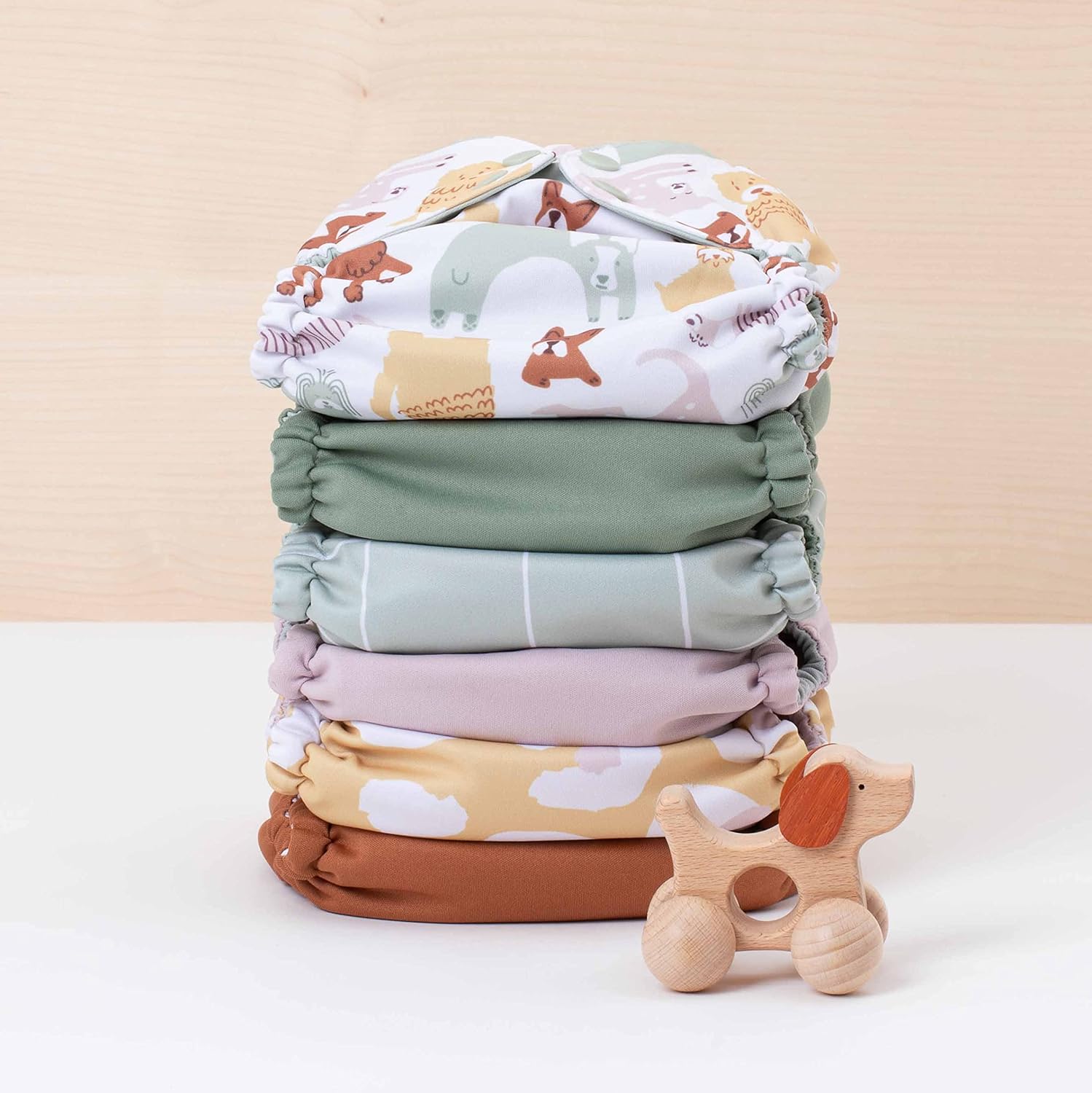 Esembly Pañal exterior de tela, impermeable, pañal de natación, capa a prueba de fugas y transpirable sobre preplegados, planos o ajustados, pañal