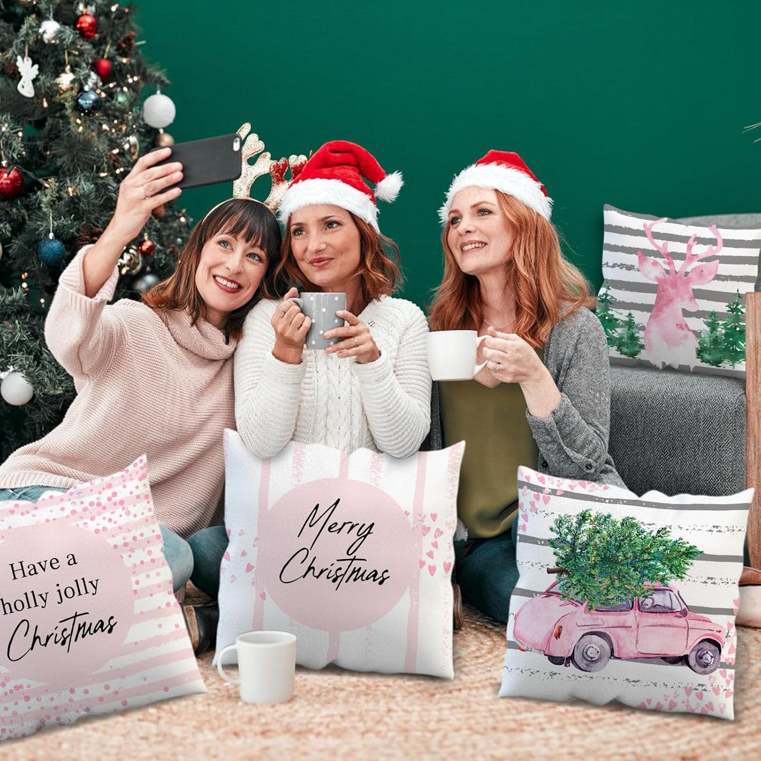 APROPHIC Juego de 4 fundas de almohada rosas de Navidad de 18 x 18 pulgadas, decoración de vacaciones de granja a rayas con árboles alegres y renos,