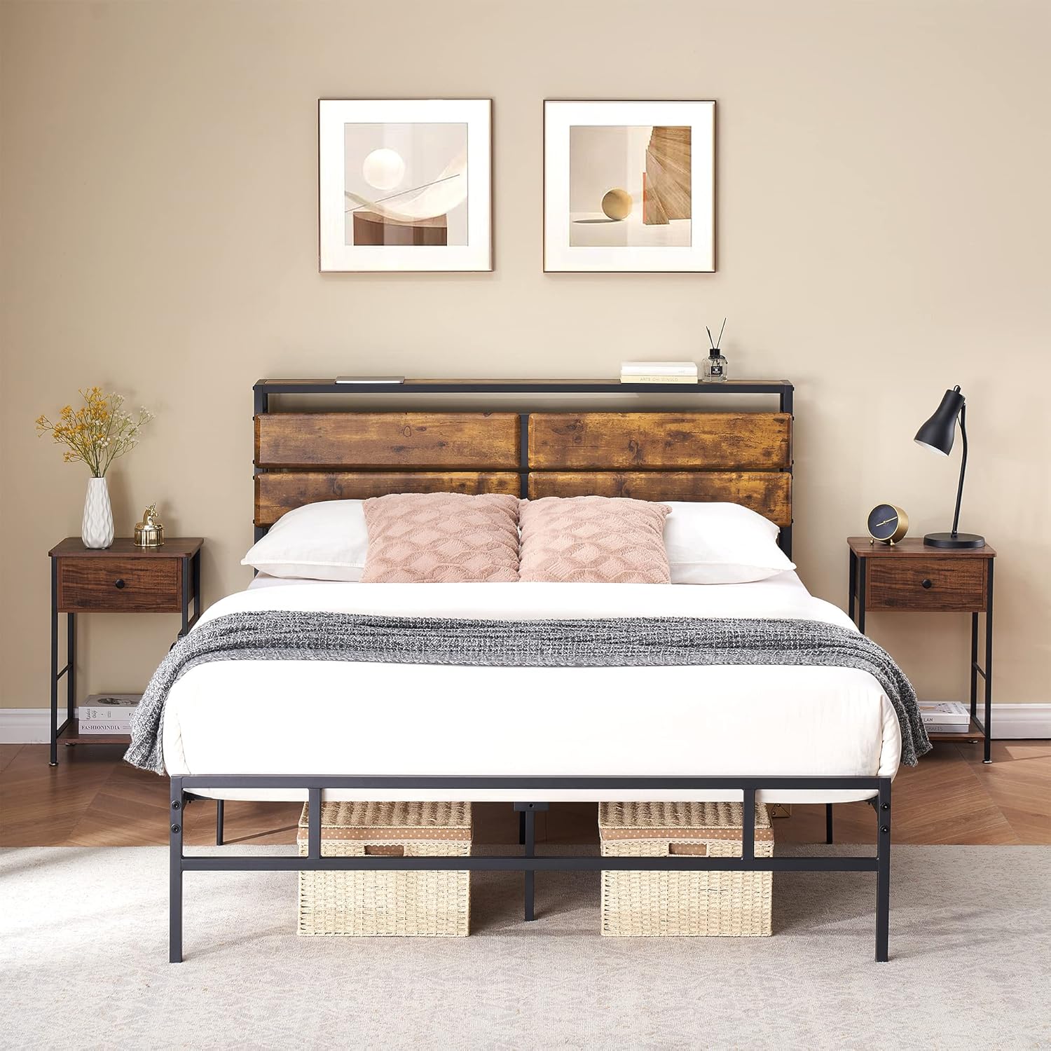 Base de cama tamaño Queen, marco de cama de plataforma de metal con cabecera de almacenamiento, cabecera de madera rústica vintage, base de colchón,