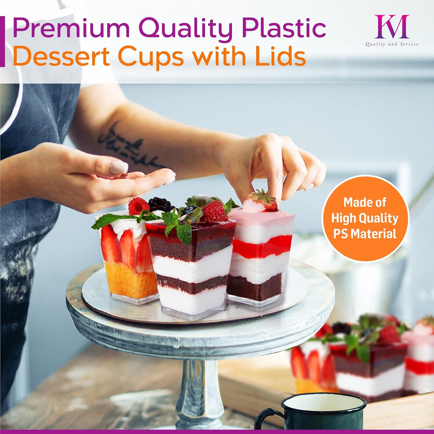 Km Vasos de postre con tapas y cucharas de 5 onzas, paquete de 100 vasos transparentes, vasos de plástico para parfait, cuencos de aperitivo de