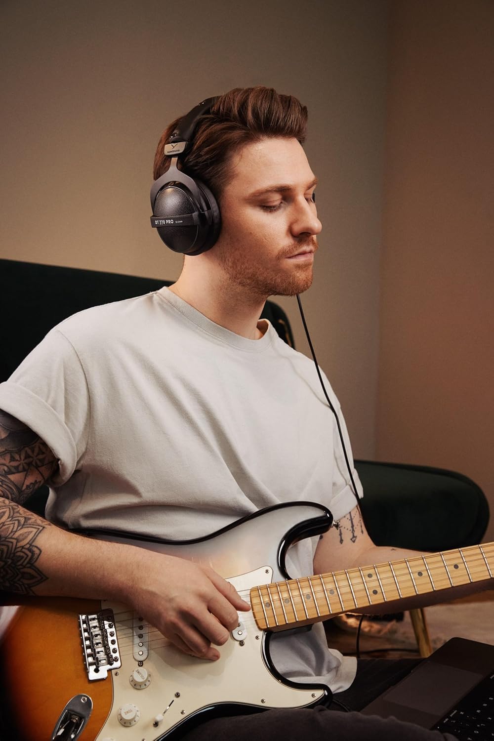 DT-770-PRO-32 cerrado dinámico para aplicaciones de control y monitoreo de auricular Beyerdynamic, 32Ohmios, Negro - Imagen 6