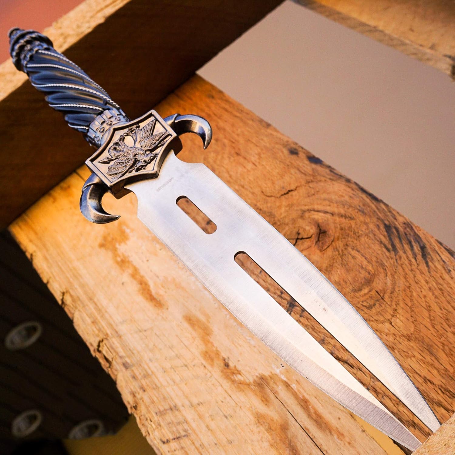 KCCEDGE BEST CUTLERY SOURCE Cuchillo táctico Cuchillo de supervivencia Cuchillo de caza Cuchillo de hoja fija Navaja de afeitar de borde afilado