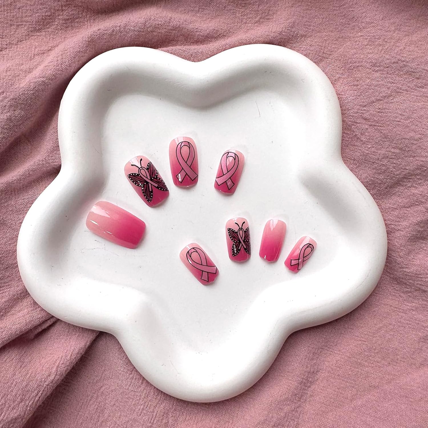 Uñas postizas cuadradas a presión sobre cáncer de mama, uñas postizas de mariposa con cinta rosa, cobertura completa, longitud media, puntas de uñas