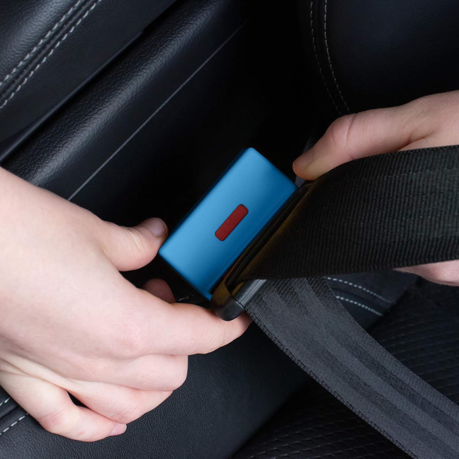 Funda protectora para cinturón de seguridad con hebilla de alta calidad con llave de liberación y cordón, ayuda a mantener a niños y adultos