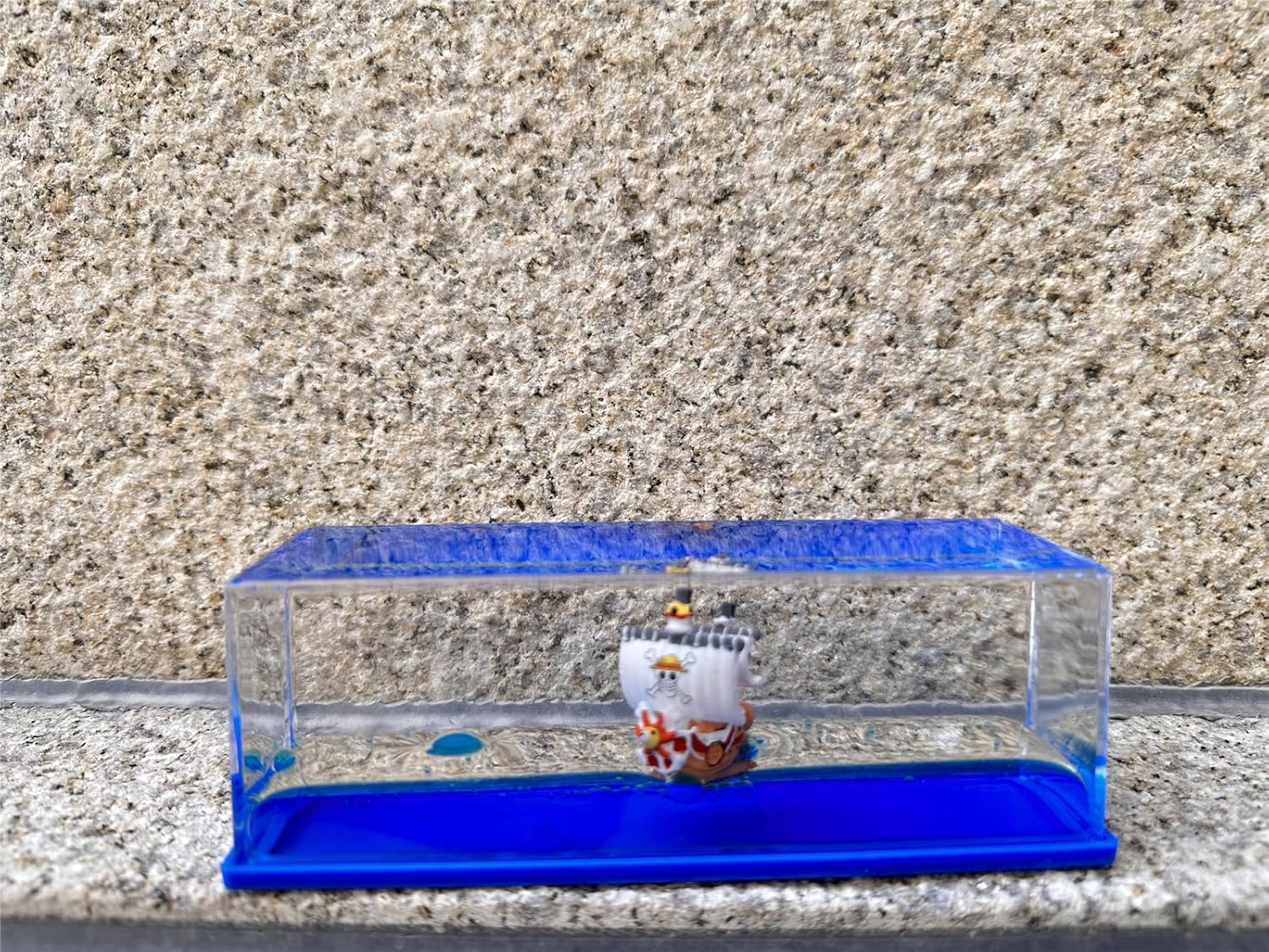 NETFEN Juguete de barco insumergible Sunny Pirate Ship Model Toys en una caja de botellas, botella de deriva fluida de crucero, juguete de crucero