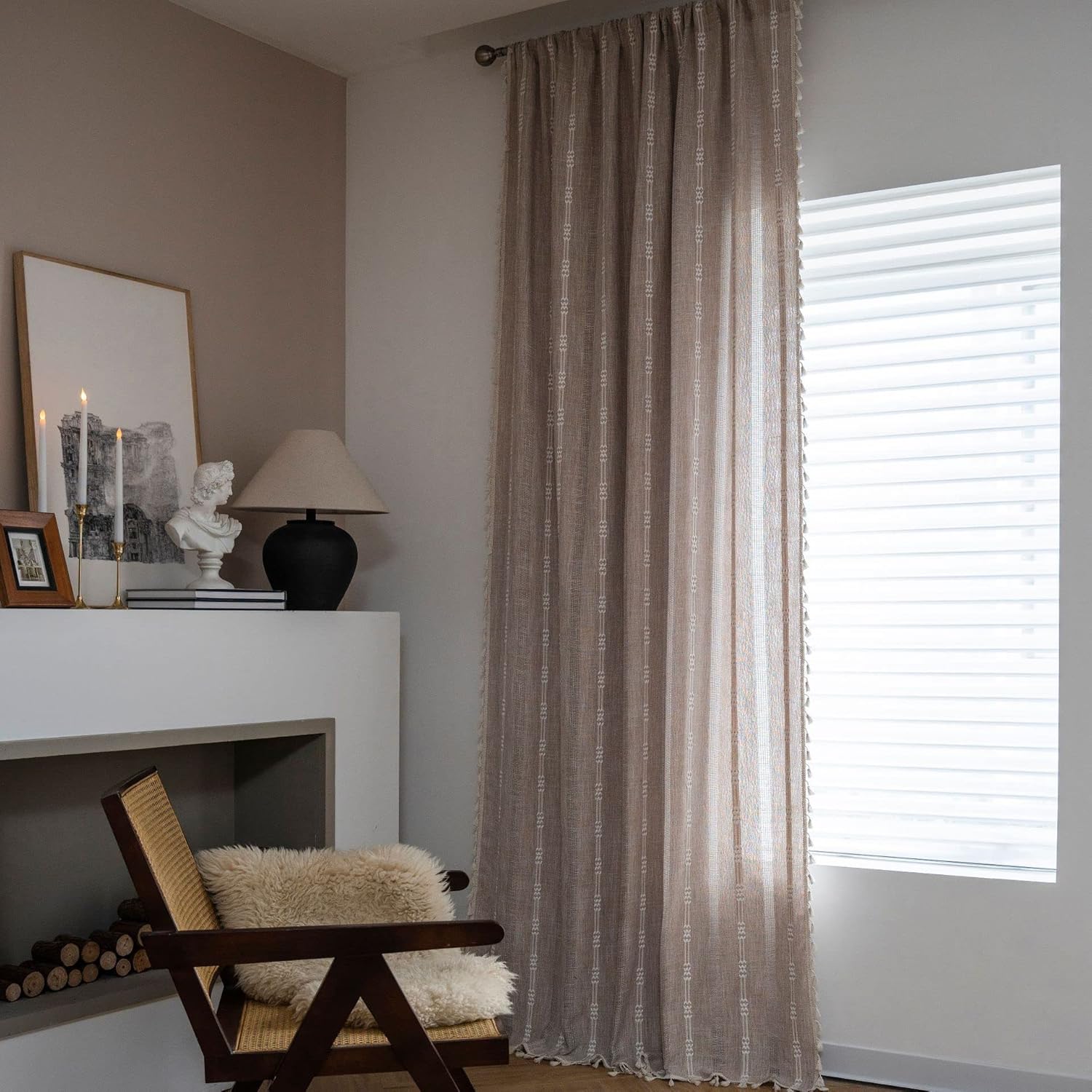 TOPSMCHER Cortinas bohemias de 84 pulgadas para sala de estar, 2 paneles bordados a rayas con borlas, cortinas de lino semiopacas de lino para sala
