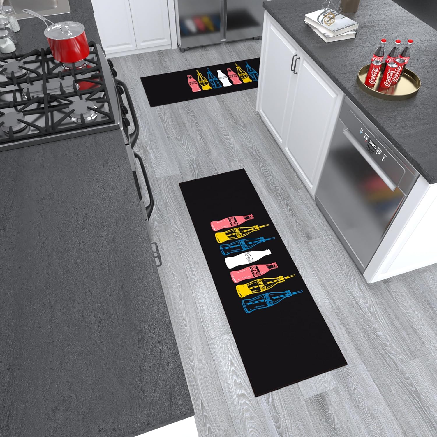 Coca-Cola – Alfombra antideslizante de goma con diseño de botellas coloridas, lavable a máquina, 2 x 5 pies, para sala de estar, decoración de