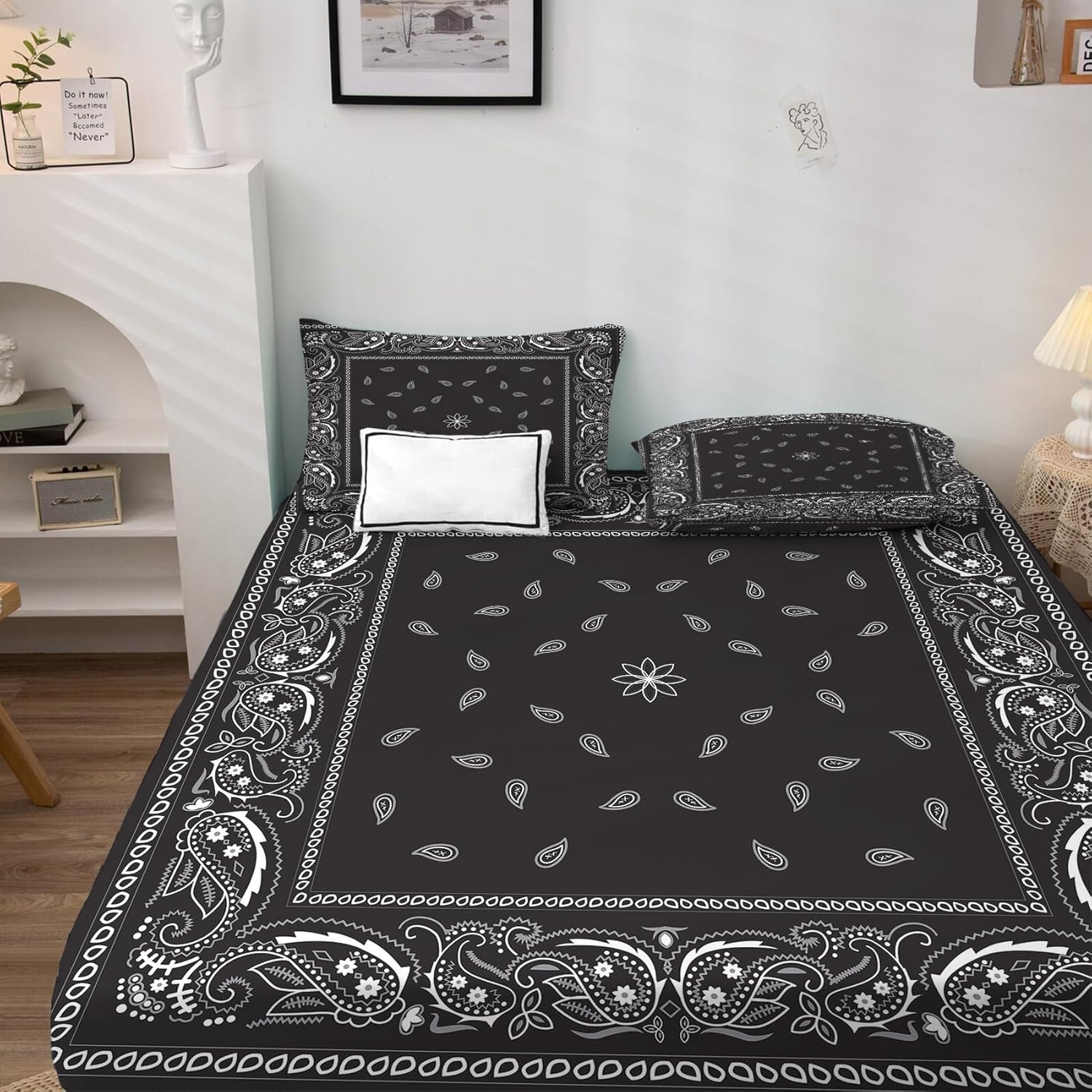 THYUNQ Sábanas tipo bandana color negro, tamaño Queen, sábanas y fundas de almohada con patrón de cachemira, bolsillo profundo de 16 pulgadas, juego