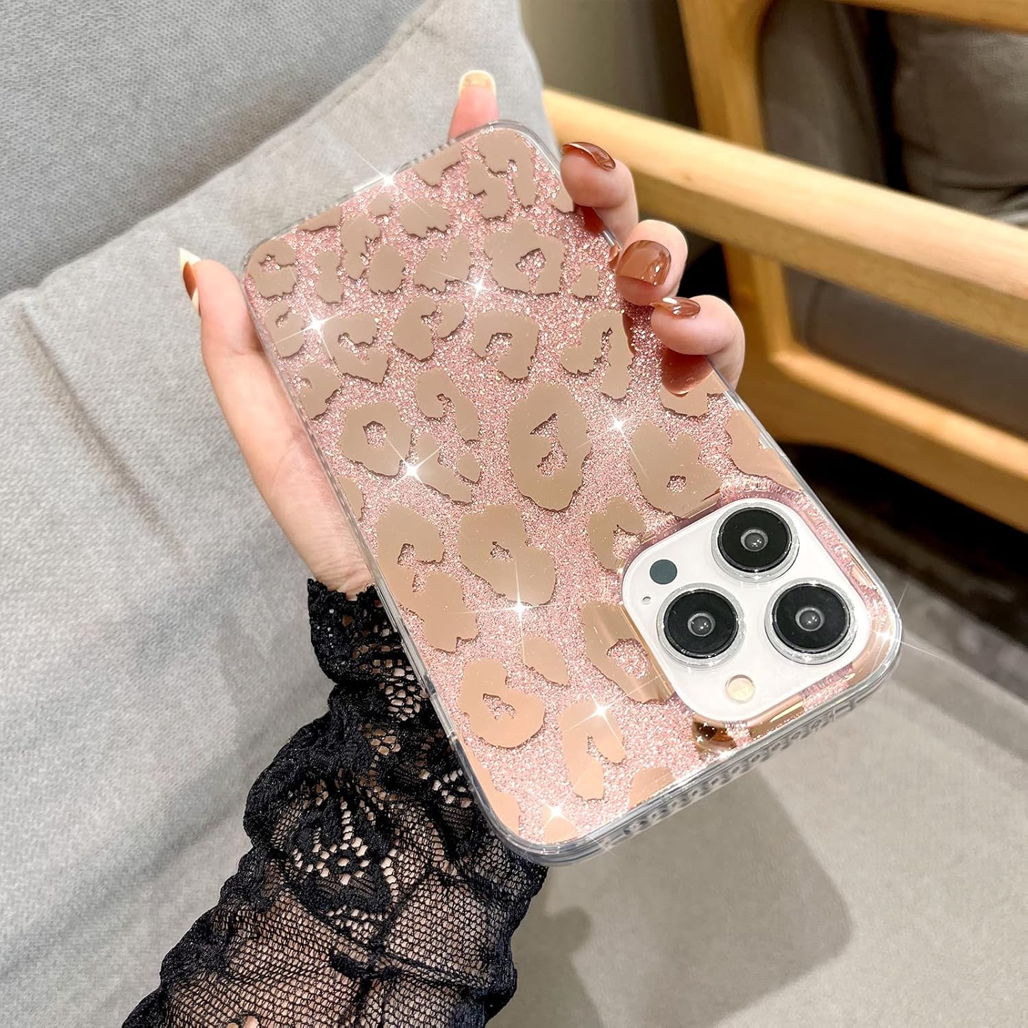 ZIYE Funda compatible con iPhone 13 Pro Max, funda de lujo chapada en leopardo con estampado de guepardo dorado para mujer, funda reforzada a prueba