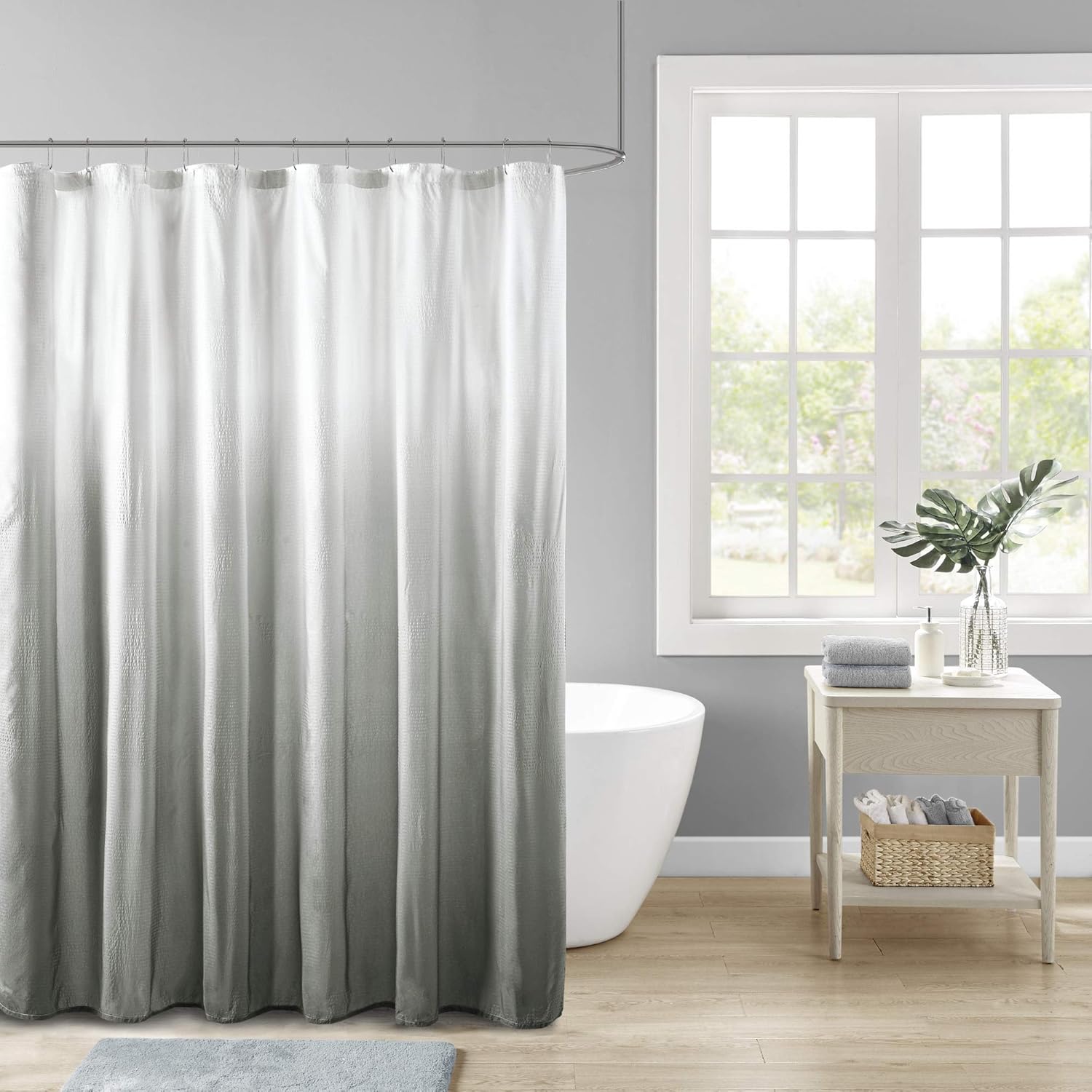 Madison Park Cortina de ducha Ara, diseño de sirsaca con estampado degradado, decoración moderna de baño, lavable a máquina, pantalla de privacidad