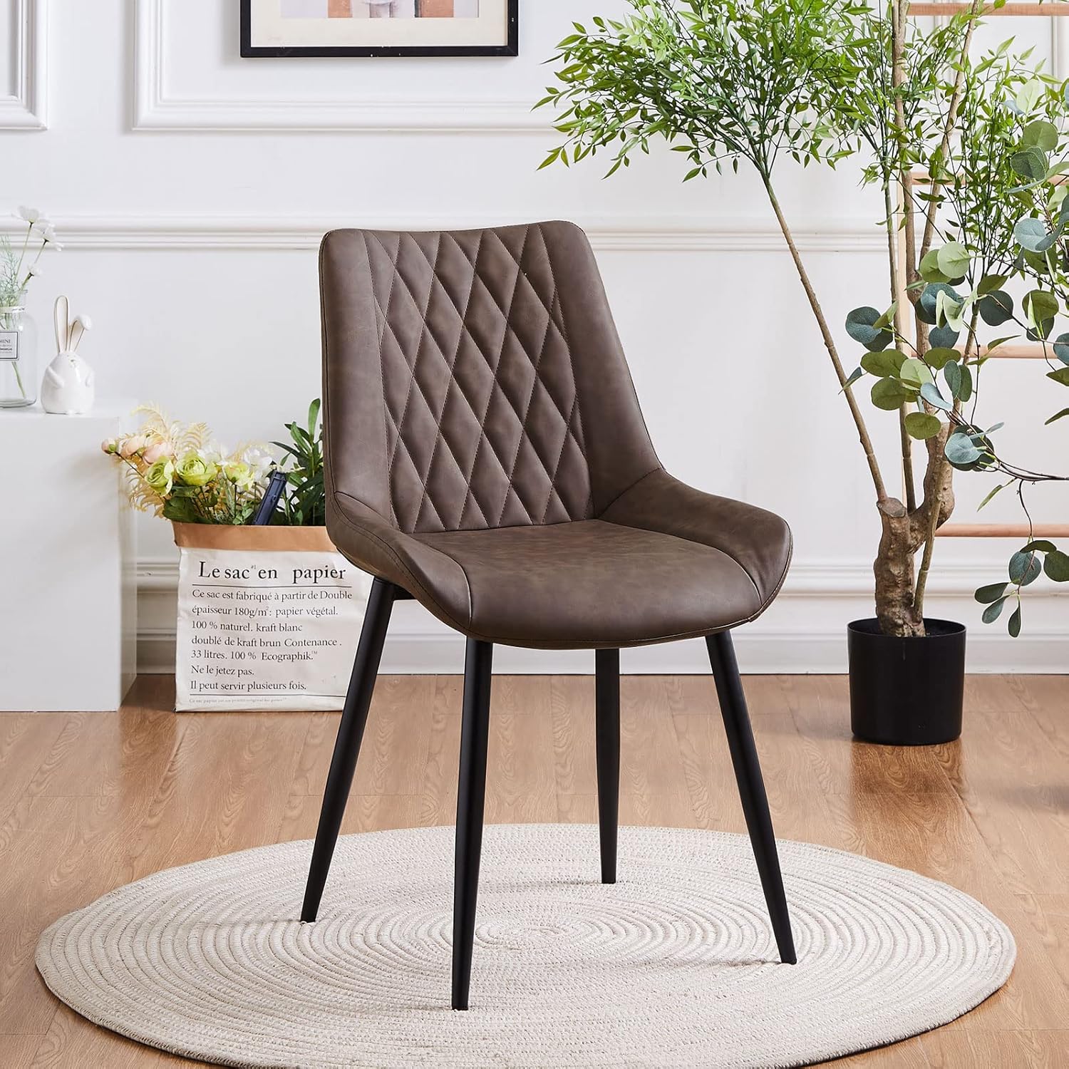 TUKAILAi Juego de 2 sillas de comedor de piel sintética, sillas de cocina de diseño moderno de diamante con asiento tapizado y patas de metal,