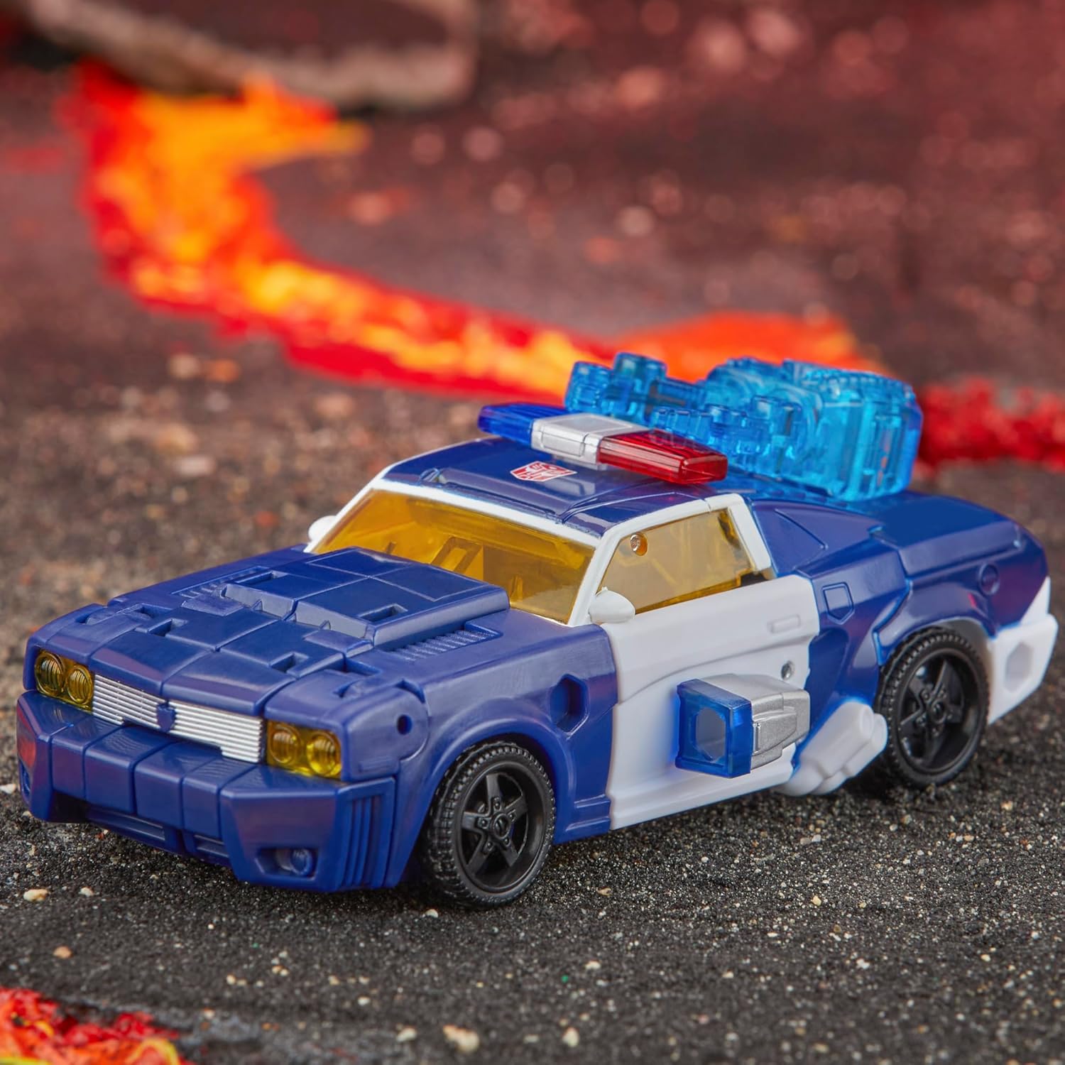 Transformers Legacy United Deluxe Class Rescue Bots Universe Autobot Chase, figura de acción de conversión de 5.5 pulgadas, 8+