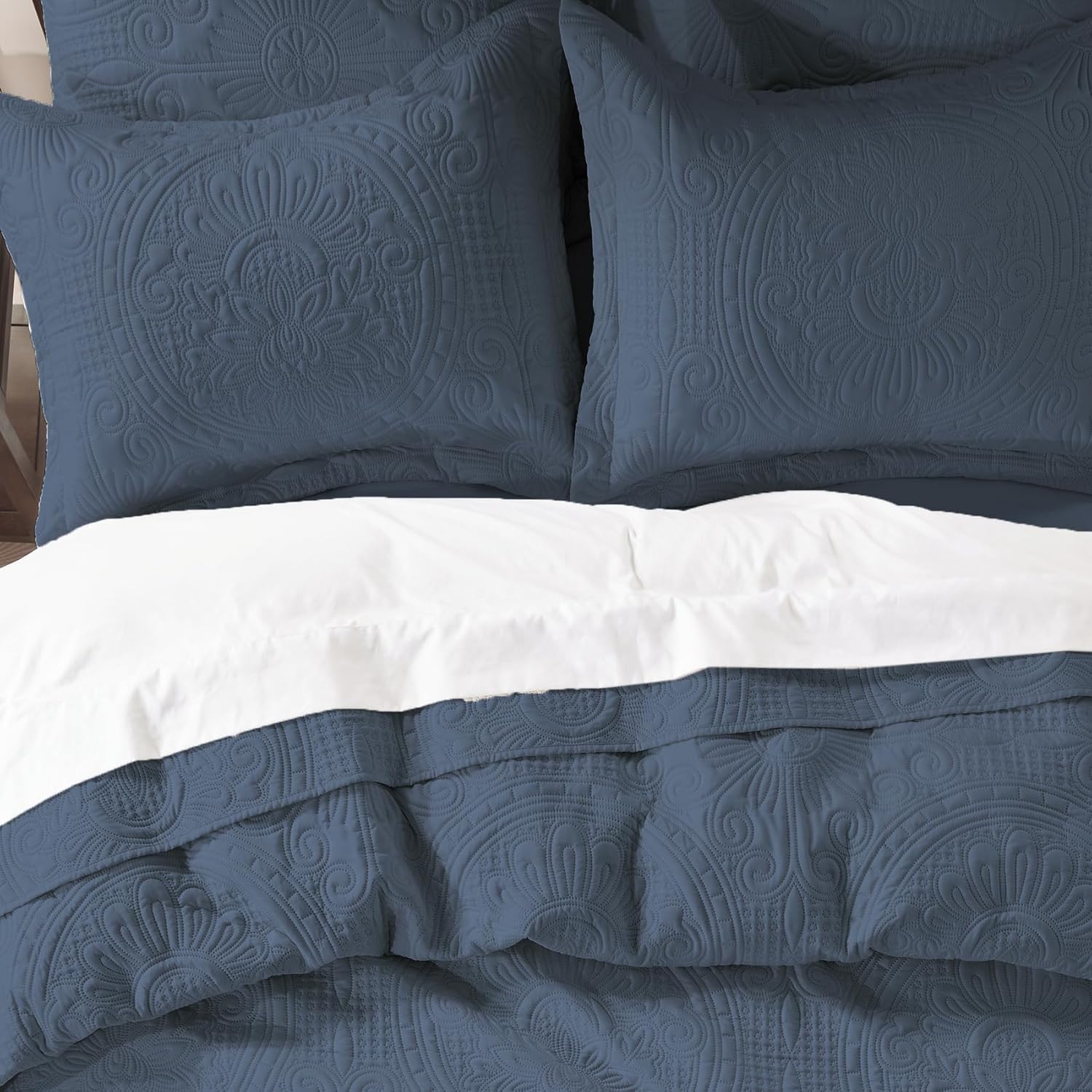 Anluoer Juego de ropa de cama de tamaño individual, color azul marino en relieve, colcha ligera de microfibra suave de verano, colcha para todas las