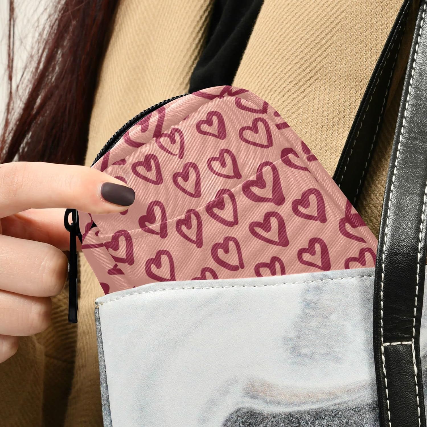 Red Hearts – Pastillero de viaje semanal pequeño (cota), pastillero de 7 días, soporte para vitaminas, organizador de botellas de píldoras