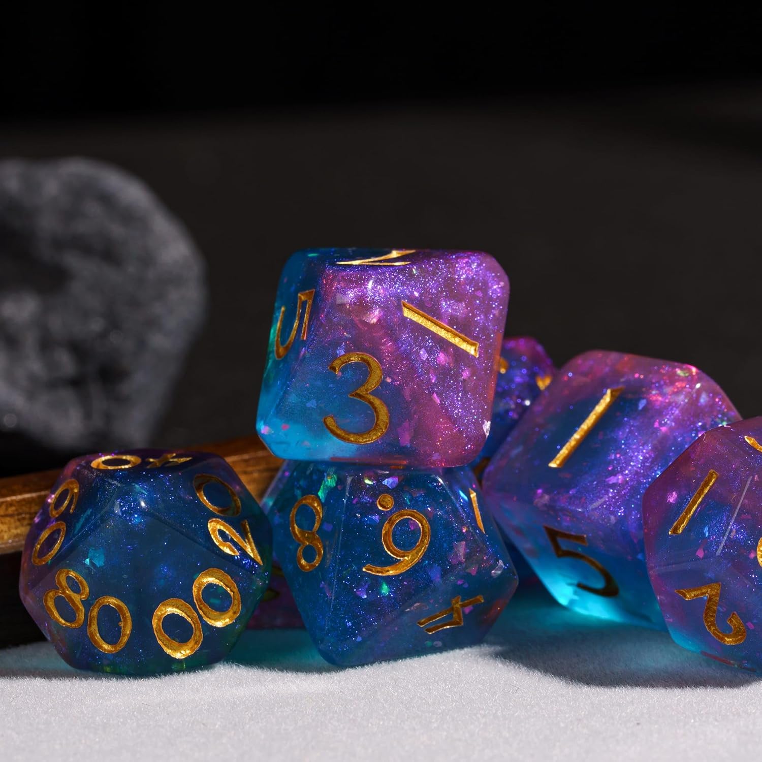 HDdais DND – Juego de dados poliédricos azules rellenos de purpurina para juegos de rol de Calabozos y Dragones y juegos de mesa