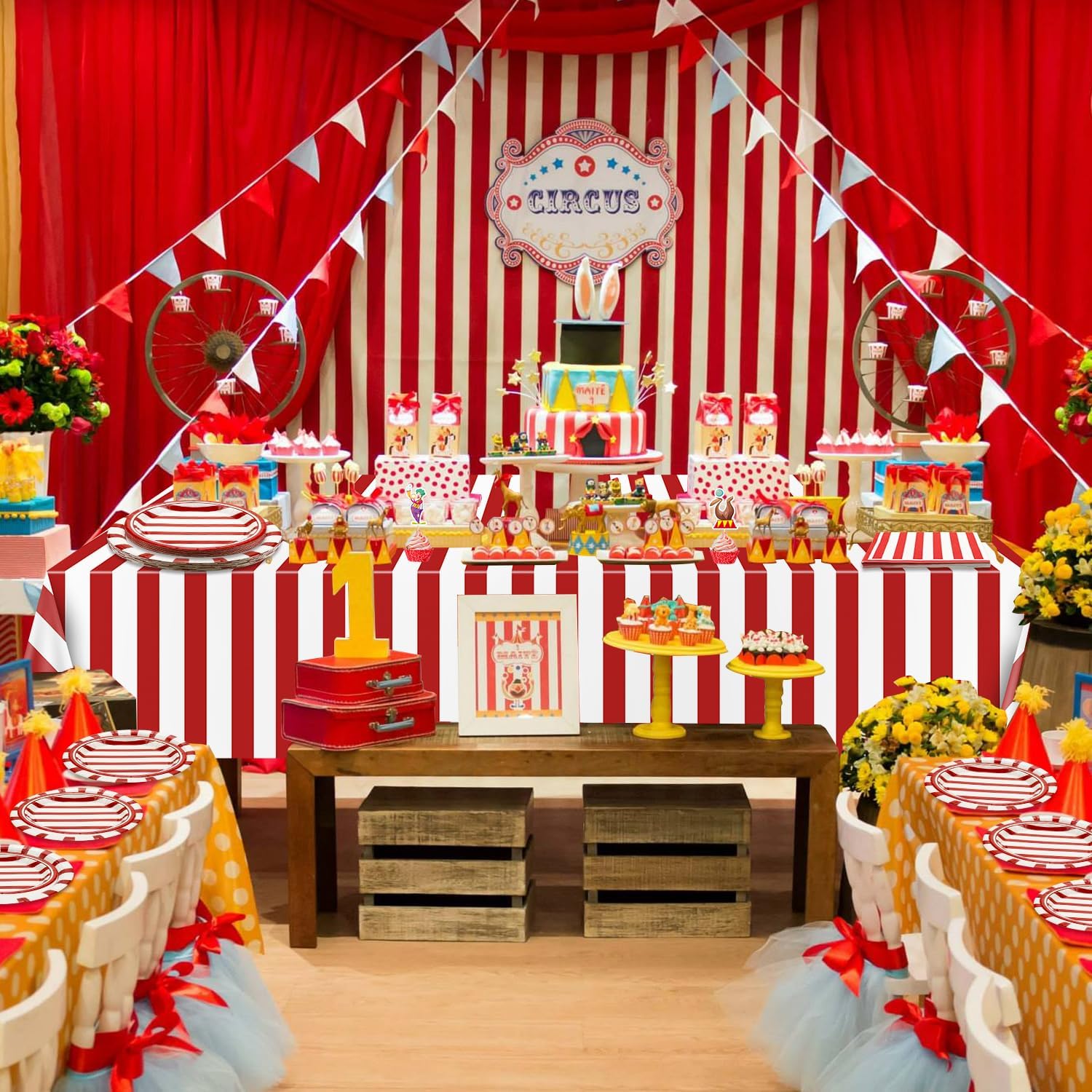 Suministros de fiesta de circo de carnaval, decoraciones de fiesta de tiras rojas y blancas, 81 piezas, incluye platos, servilletas, mantel de