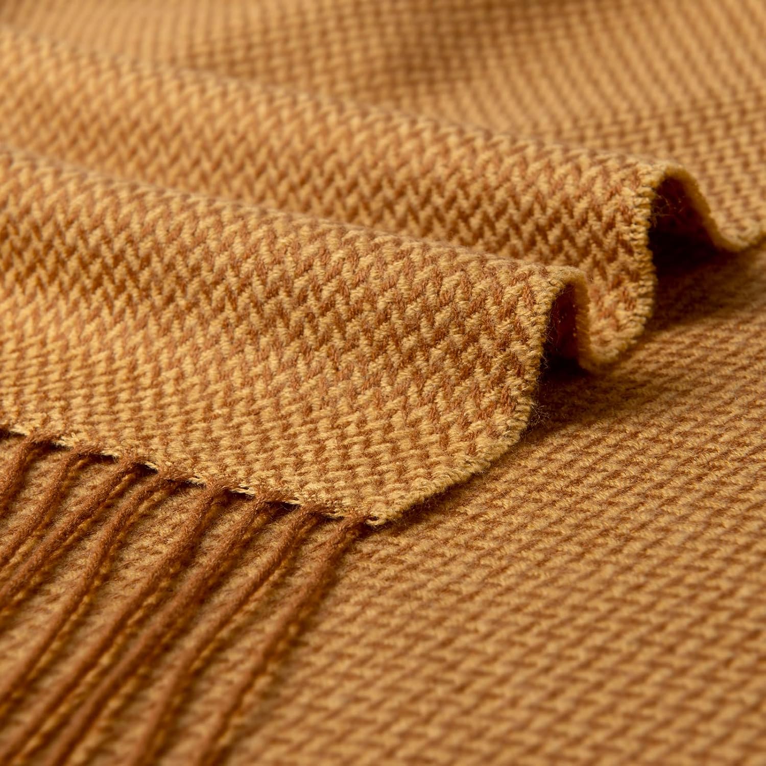 BOURINA Manta de dos tonos en espiga de cachemira sintética, suave, ligera, acogedora para cama, sofá, manta decorativa, color dorado, 50 x 60