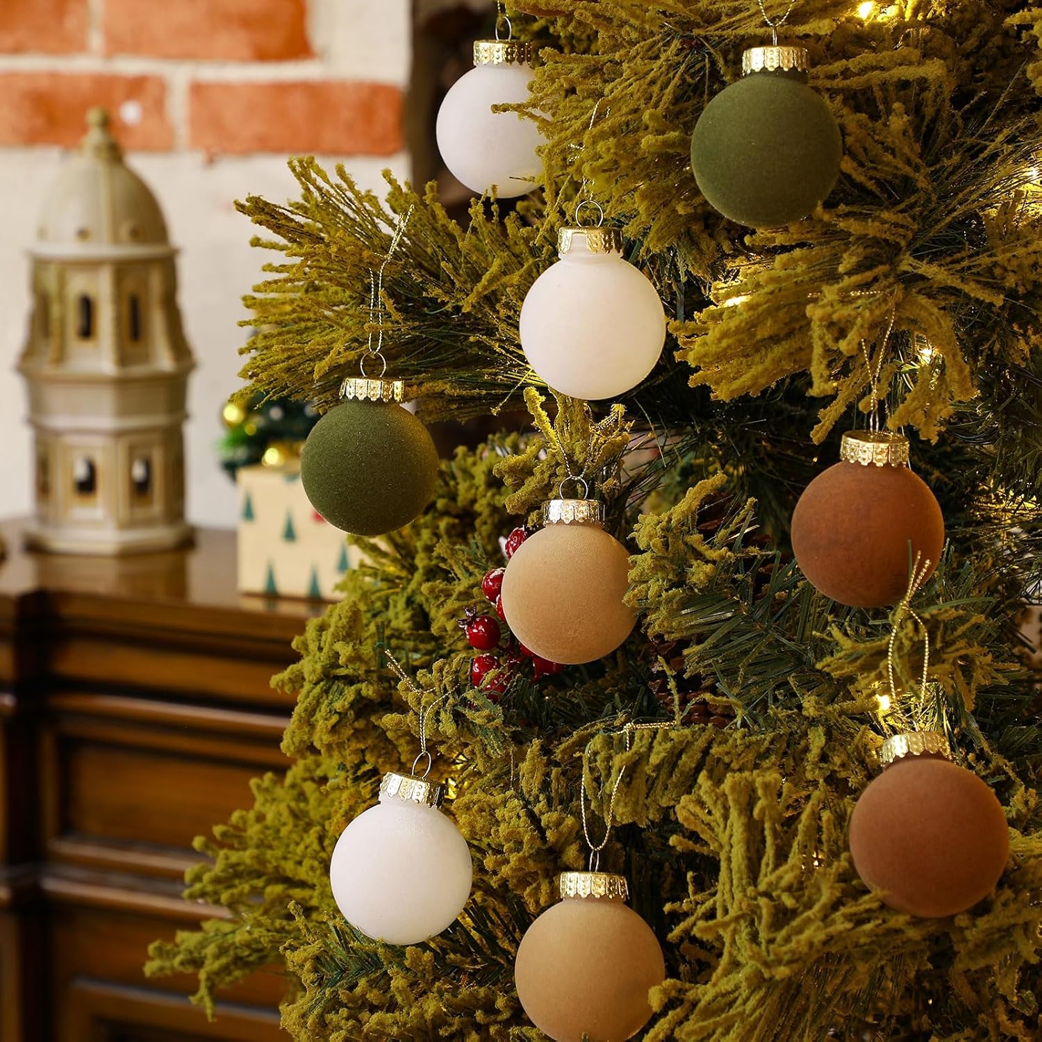 Sotiff 12 piezas de decoración de árbol de Navidad de 2.4 pulgadas, bolas de Navidad de terciopelo de Navidad, bolas de adornos de Navidad para la