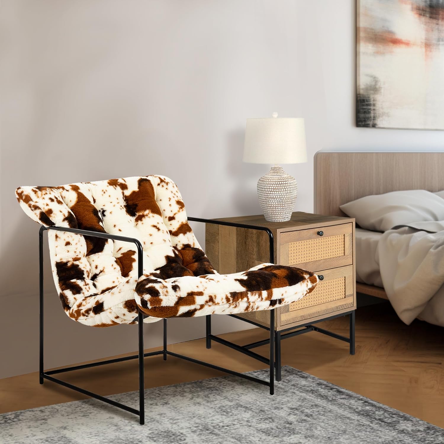 GIA Silla decorativa moderna de mediados de siglo para sala de estar, dormitorio y oficina, juego de 1, tapizada en piel sintética marrón y blanca